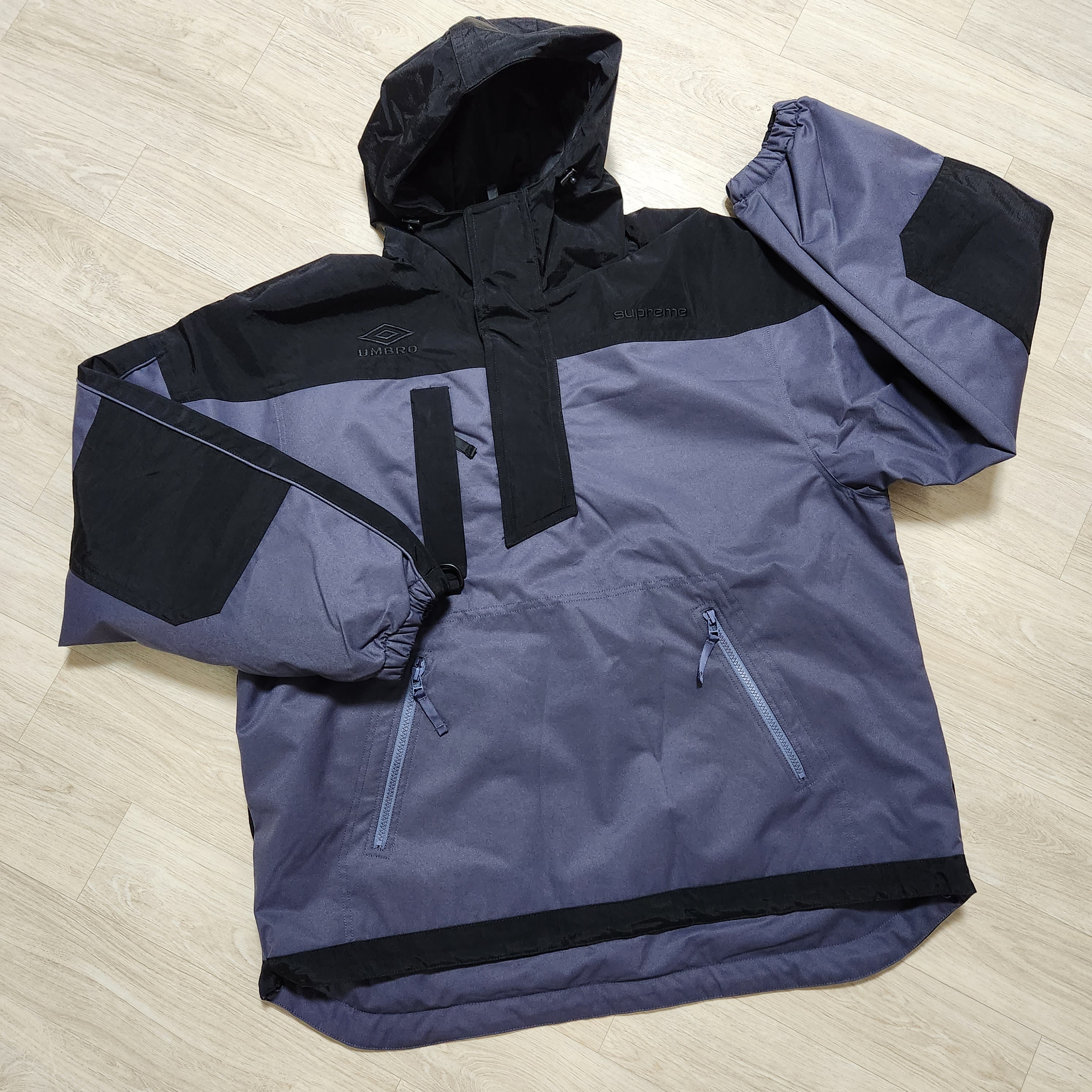 Supreme x Umbro Hooded Anorak Dark Purple - 23SS 착용 스타일 - 1