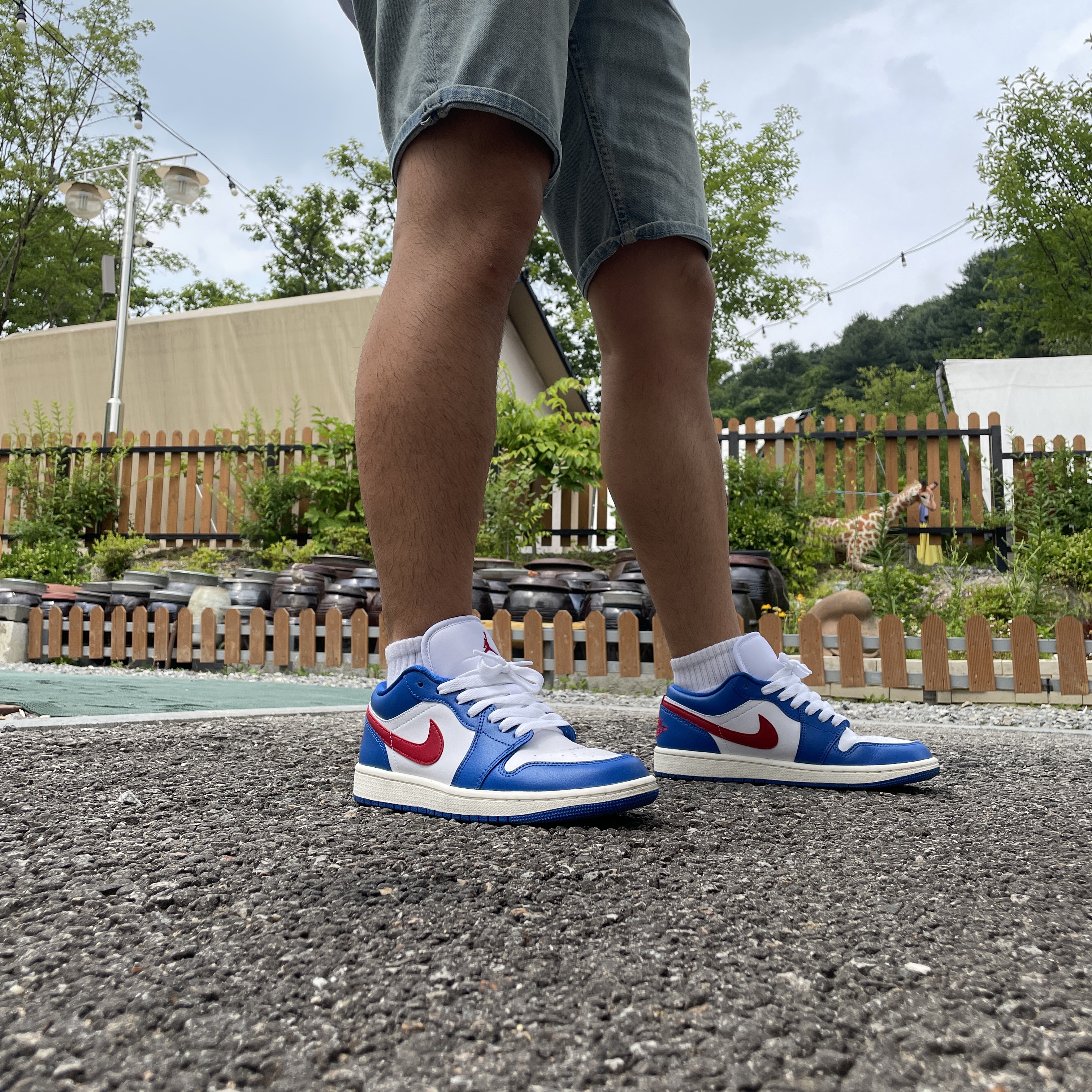 (W) Jordan 1 Low Sport Blue Gym Red 착용 스타일