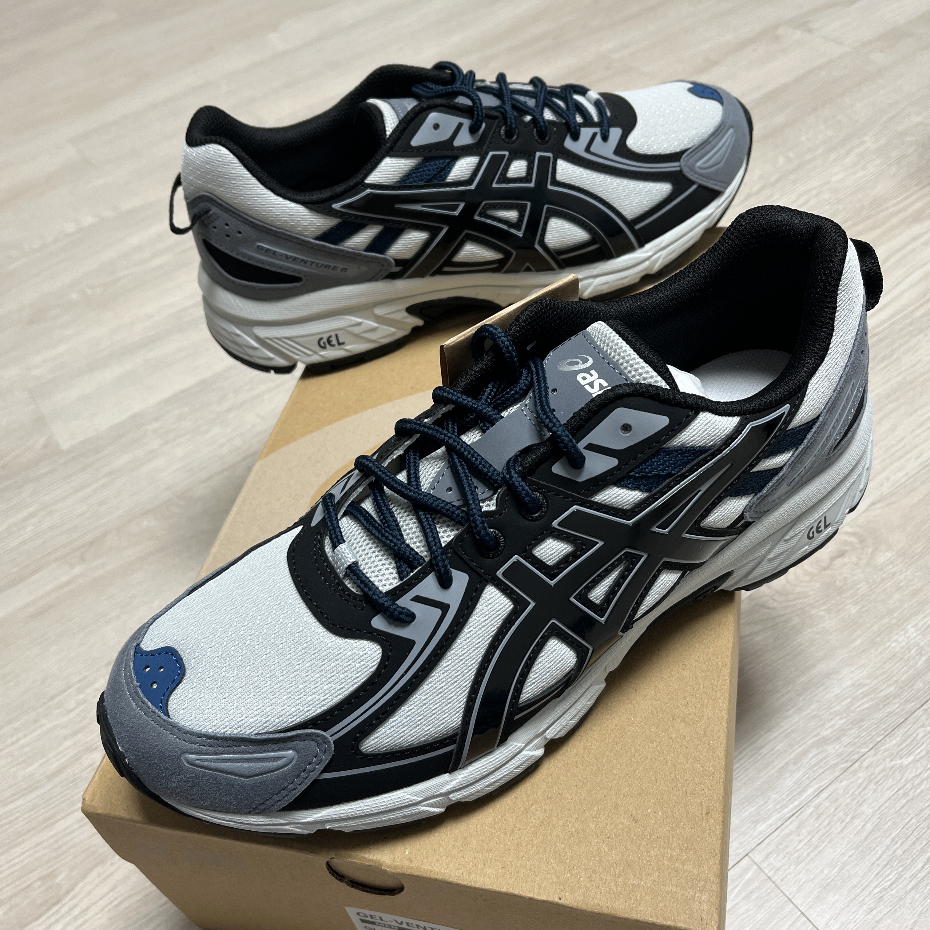 Asics Gel-Venture 6 SPS Glacier Grey 착용 스타일
