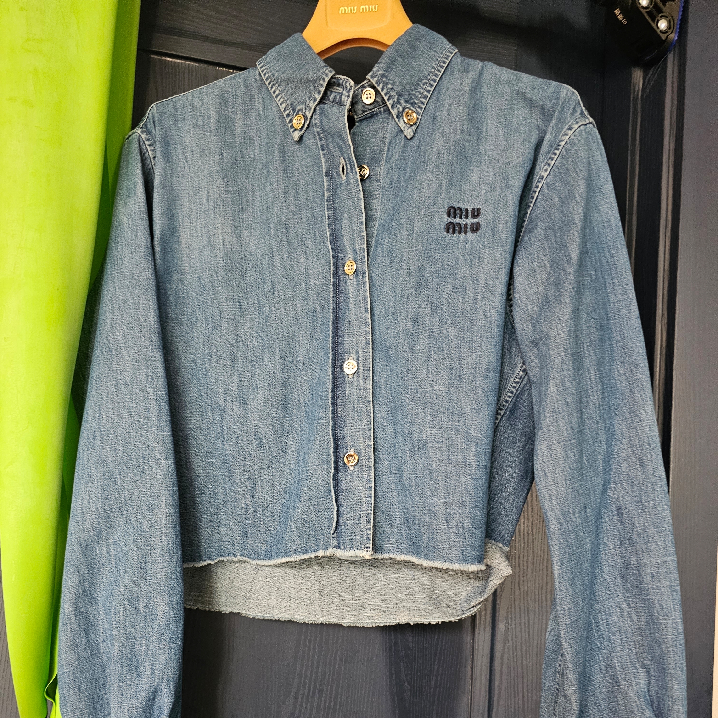 (W) Miu Miu Chambray Shirt Sapphire Blue 착용 스타일