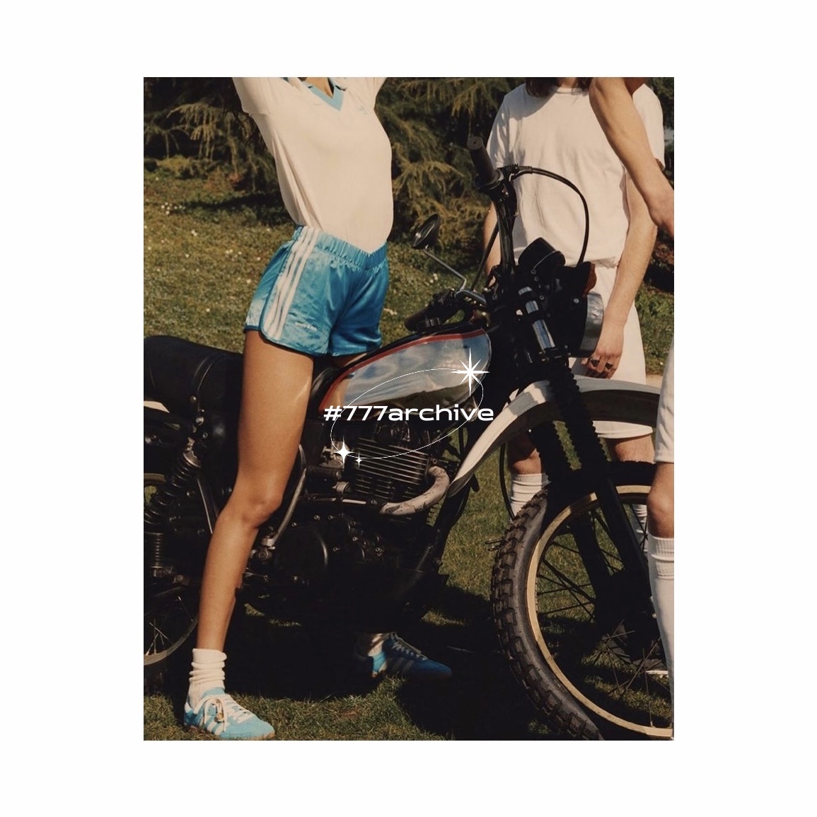 Adidas x Sporty & Rich Samba Blue Rush Cream White, (W) Adidas x Sporty & Rich Shorts Clear Sky - KR Sizing 착용 스타일 - 2