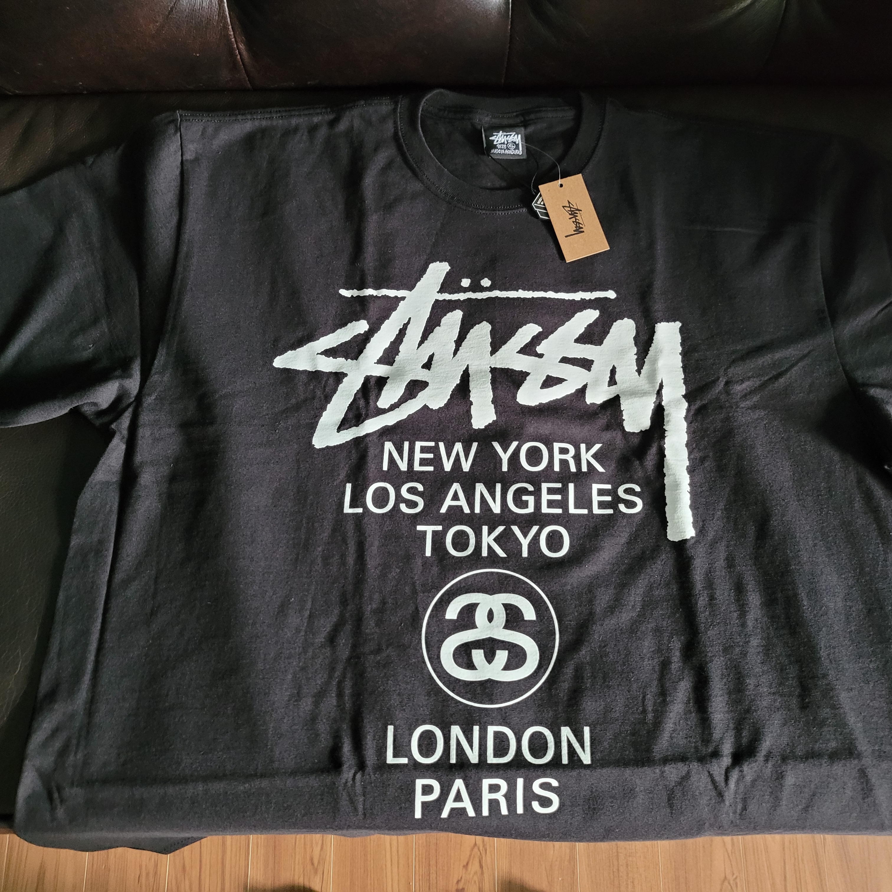 Stussy World Tour T-Shirt Black 착용 스타일 - 2