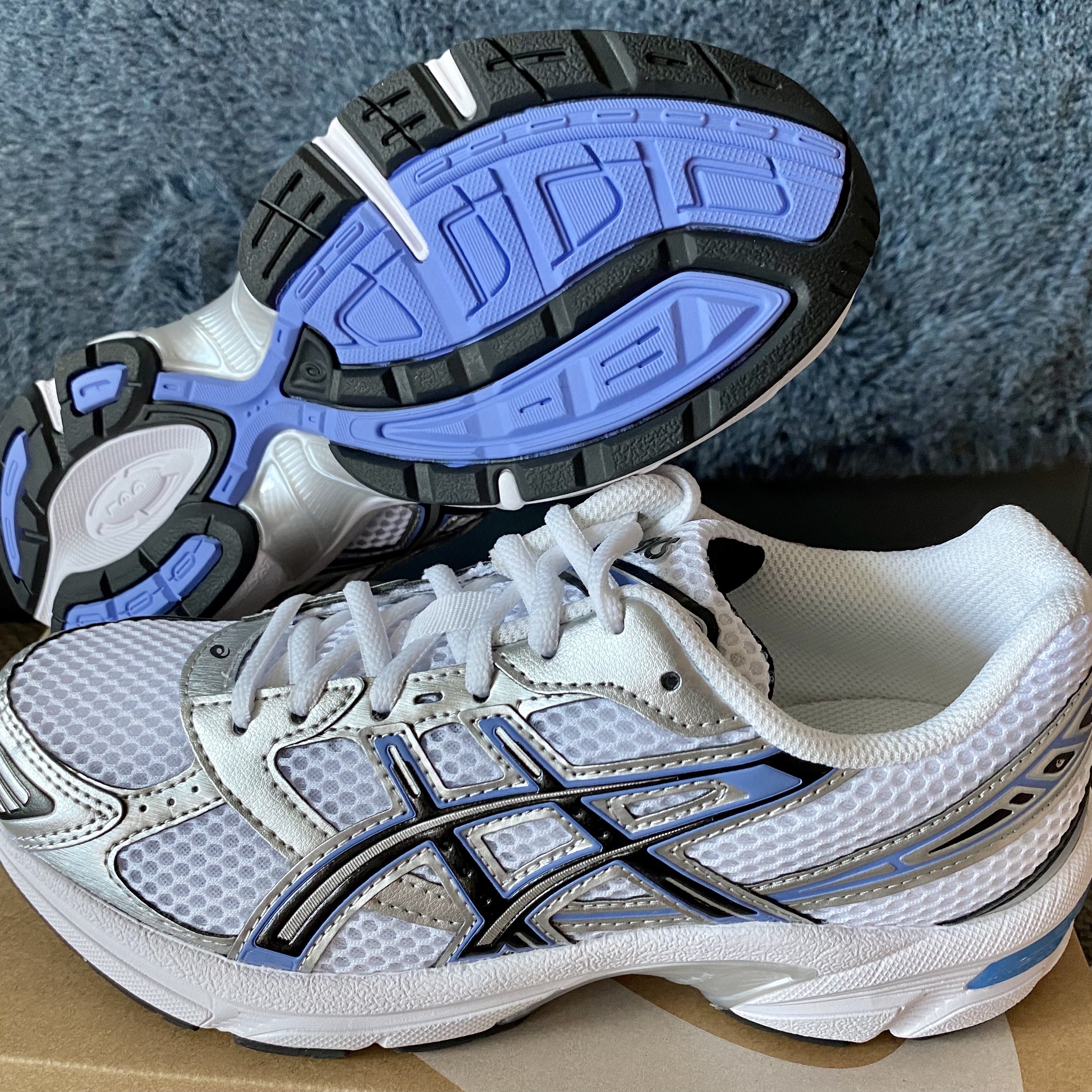 (W) Asics Gel-1130 White Periwinkle Blue 착용 스타일