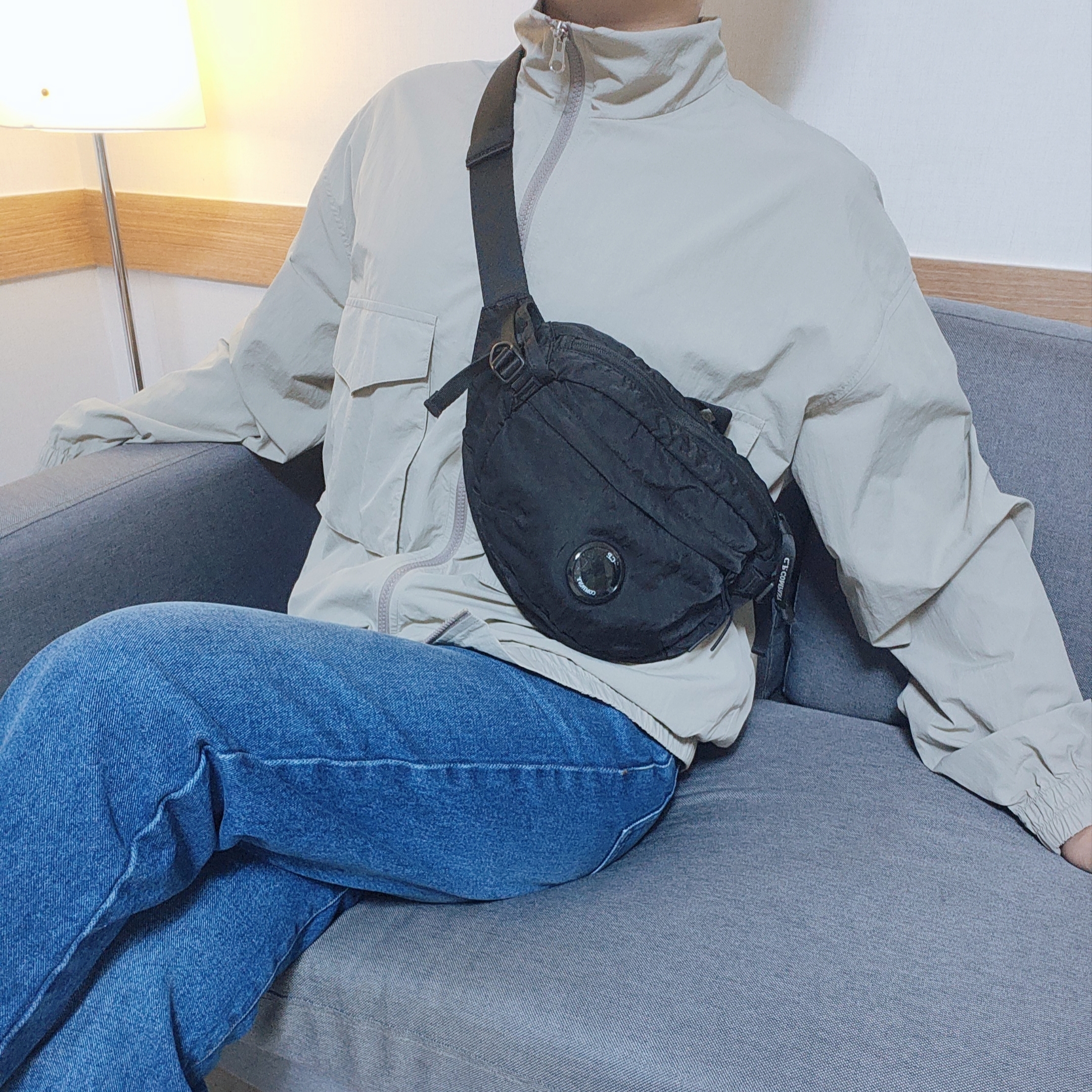 AMI Leather Patch Washed Indigo Tapered Fit Denim Jeans Used Blue, C.P. Company Nylon B Crossbody Pack Black 착용 스타일