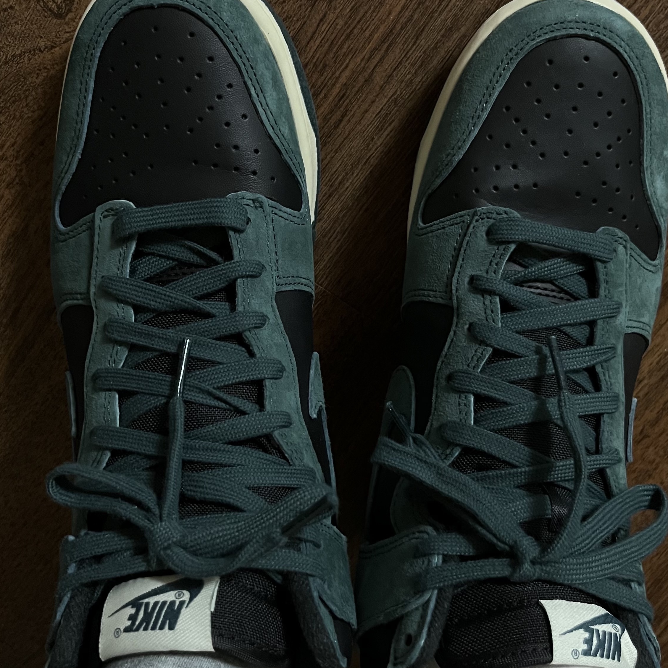 Nike Dunk High Retro PRM Faded Spruce 착용 스타일 - 2