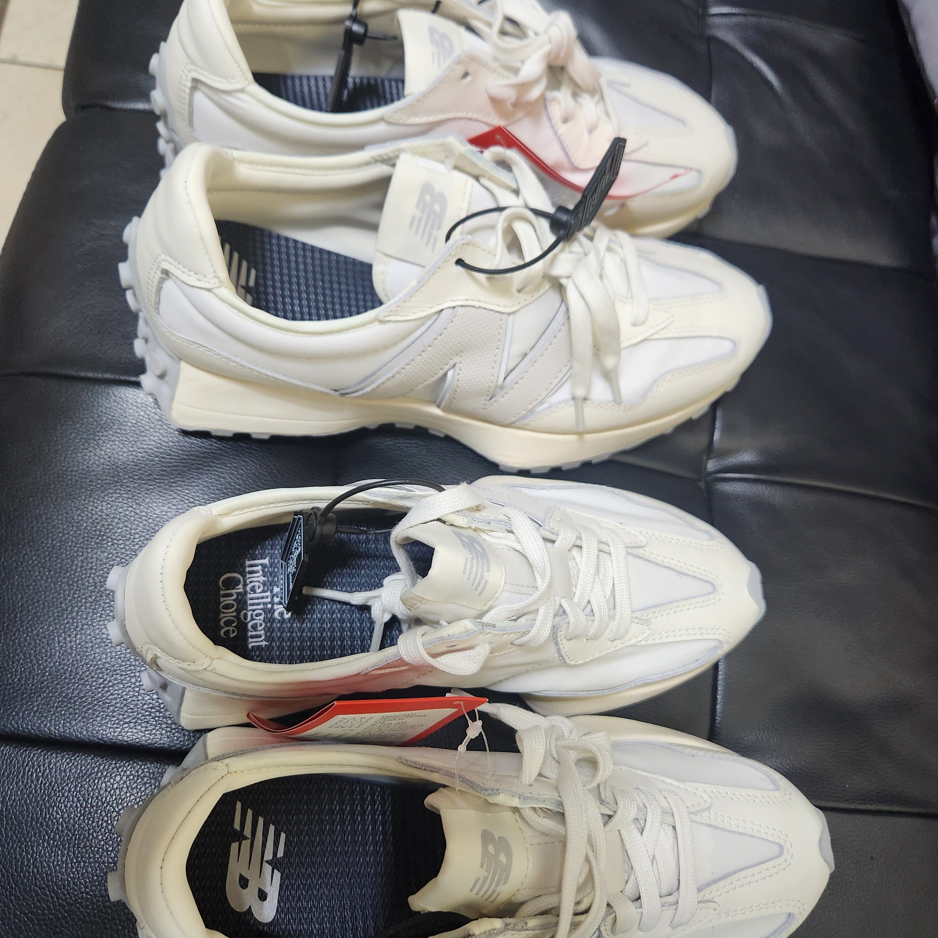 New Balance 327 Shifted White Pack 착용 스타일