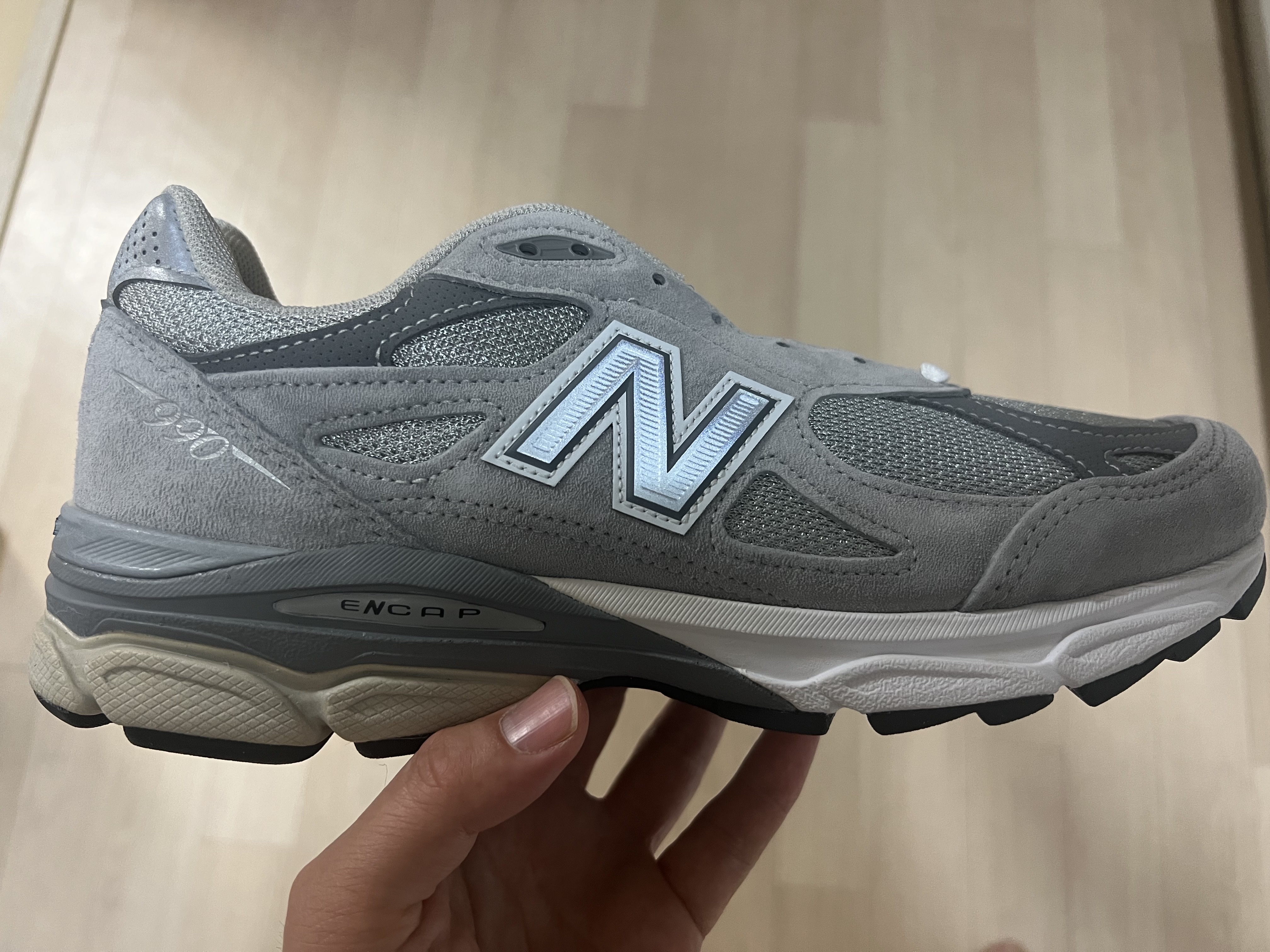 New Balance 990v3 Made in USA Grey - D Standard 착용 스타일