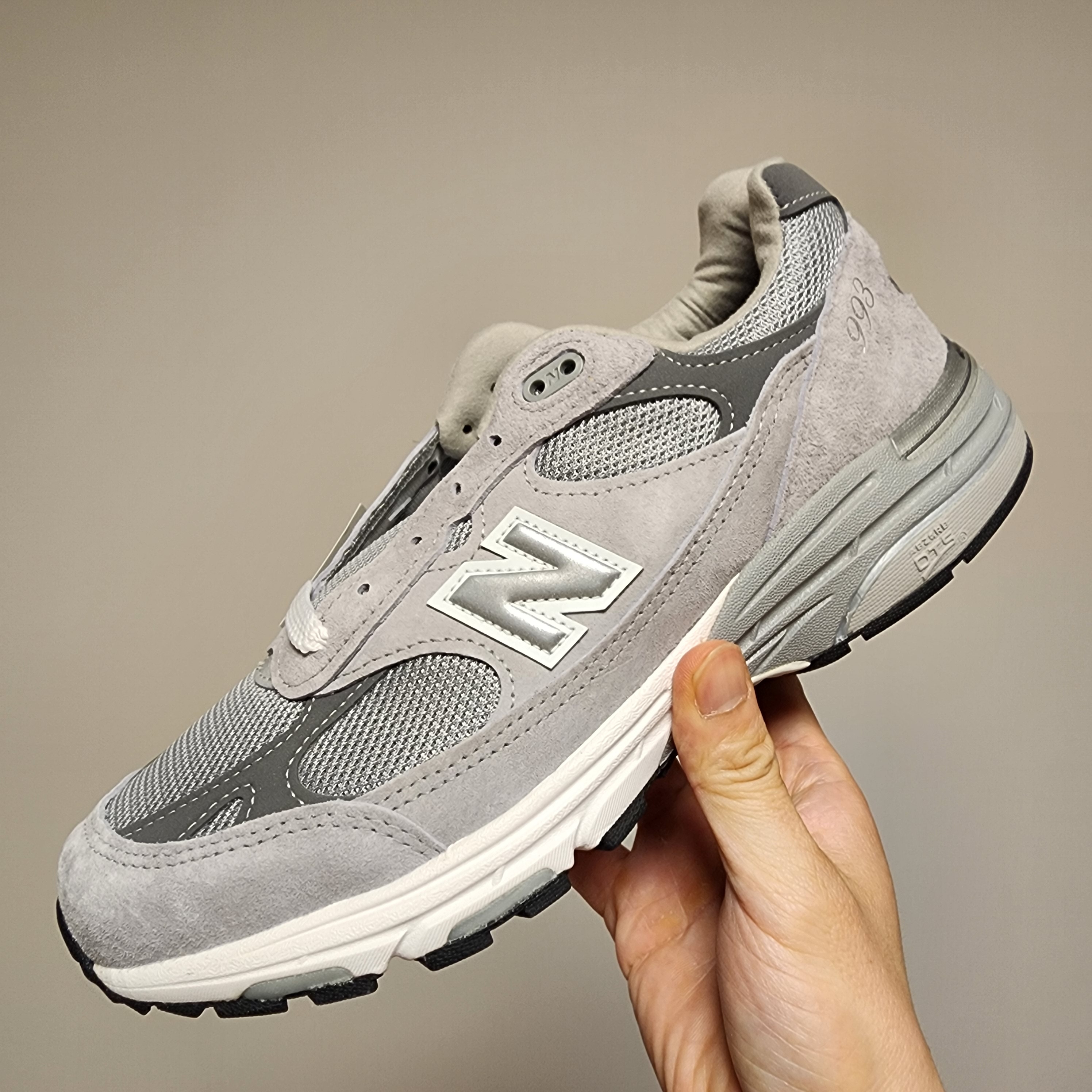 New Balance 993 Made in USA Grey - D Standard 착용 스타일 - 1