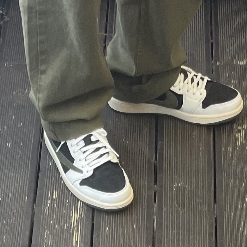 (W) Jordan 1 x Travis Scott Retro Low OG SP Medium Olive 착용 스타일