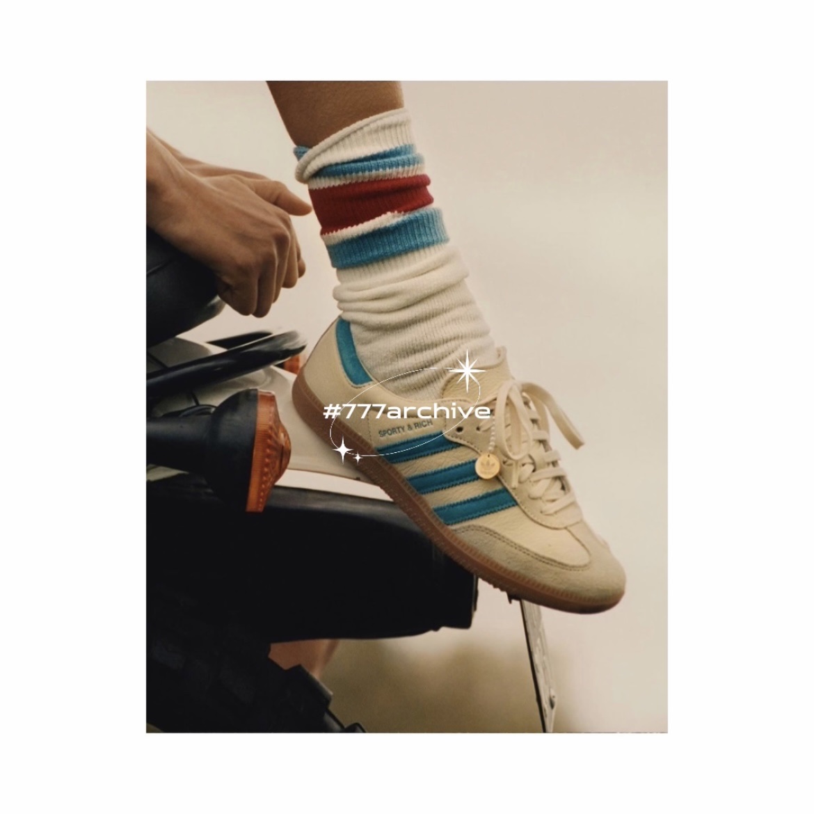 Adidas x Sporty & Rich Samba Blue Rush Cream White, (W) Adidas x Sporty & Rich Shorts Clear Sky - KR Sizing 착용 스타일 - 3