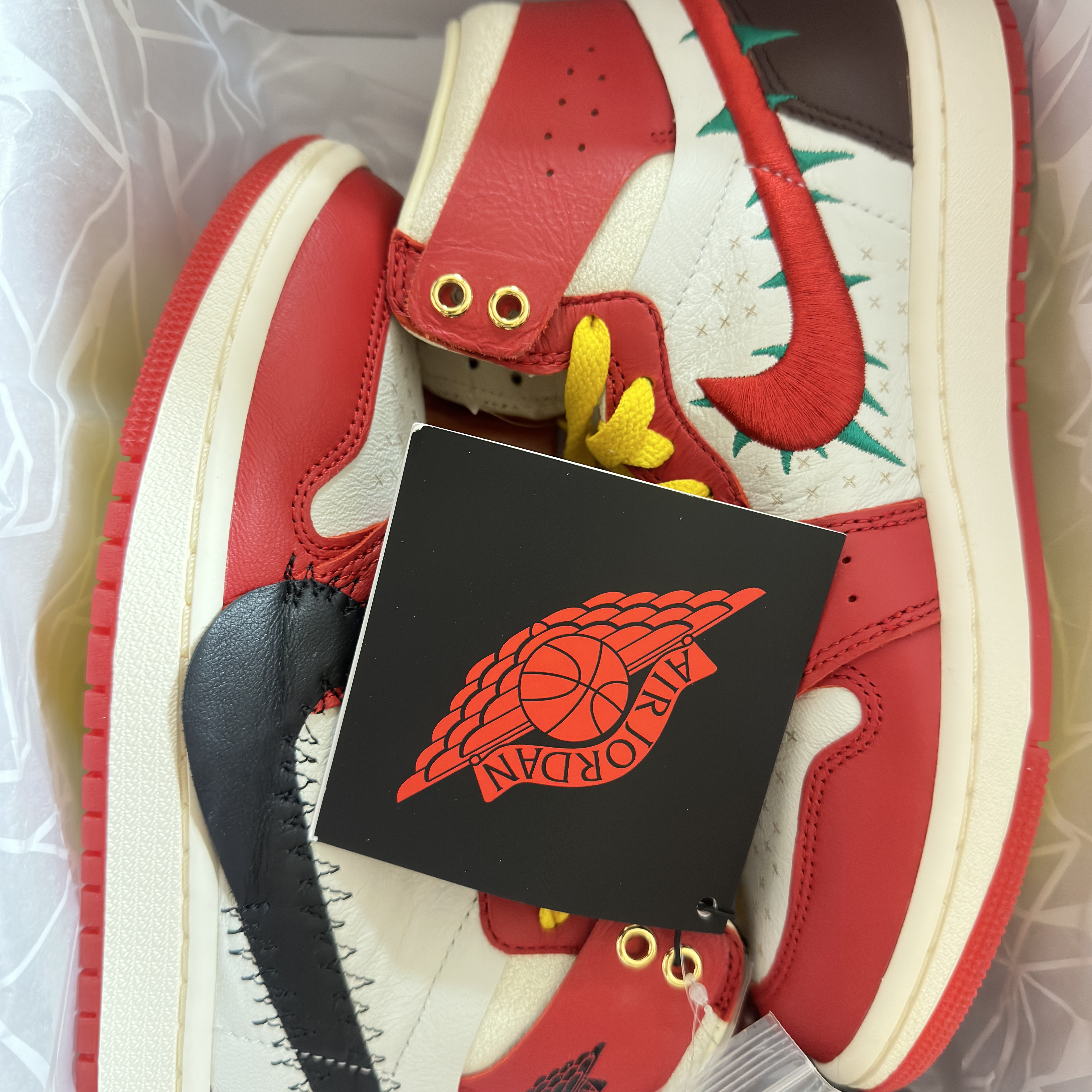 (W) Jordan 1 x Teyana Taylor Zoom CMFT 2 Gym Red 착용 스타일 - 2
