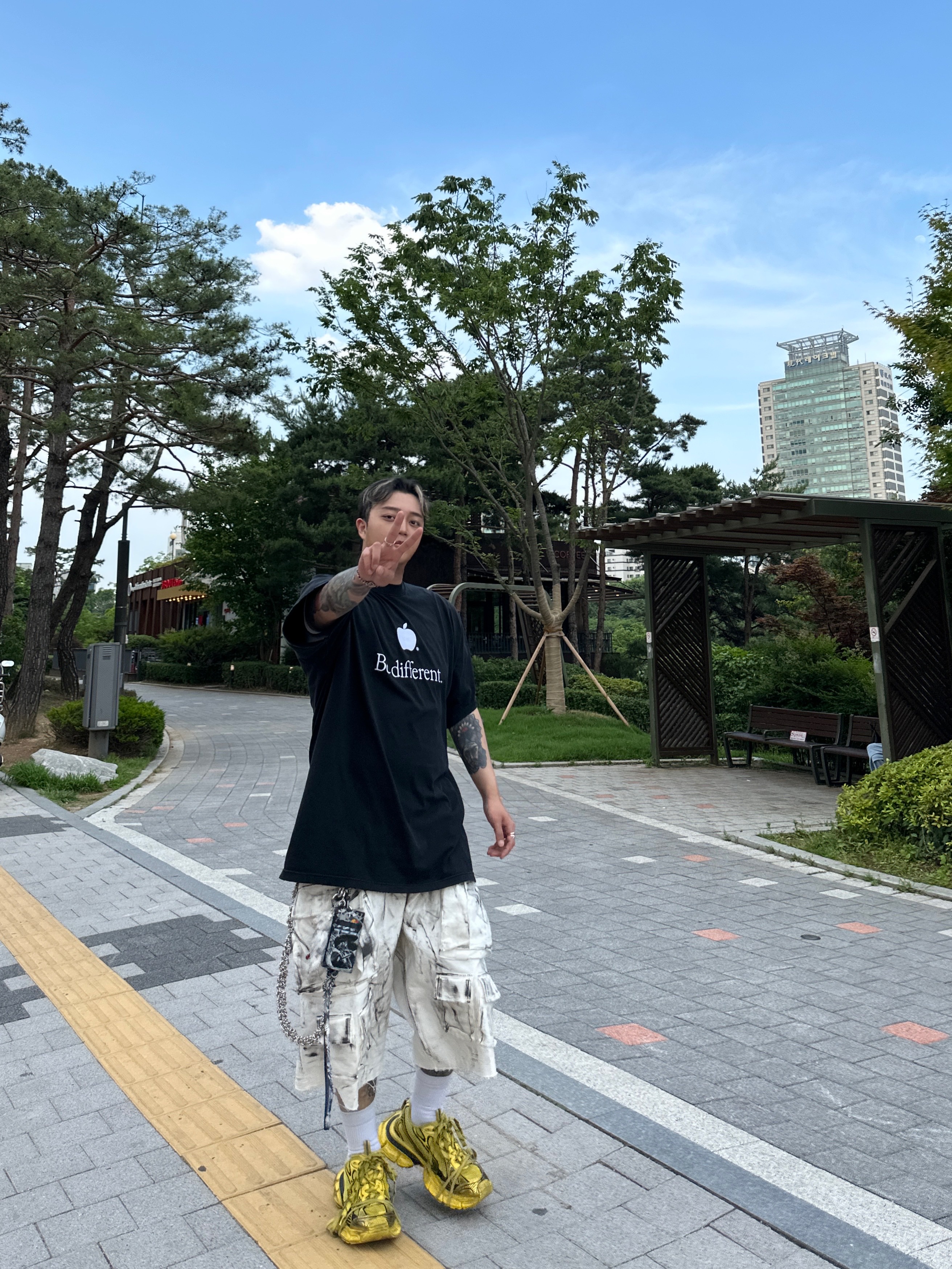 Balenciaga 3XL Sneakers Yellow Black, Nos Couleurs 01 Cargo Pants Dirty Washing 착용 스타일 - 3