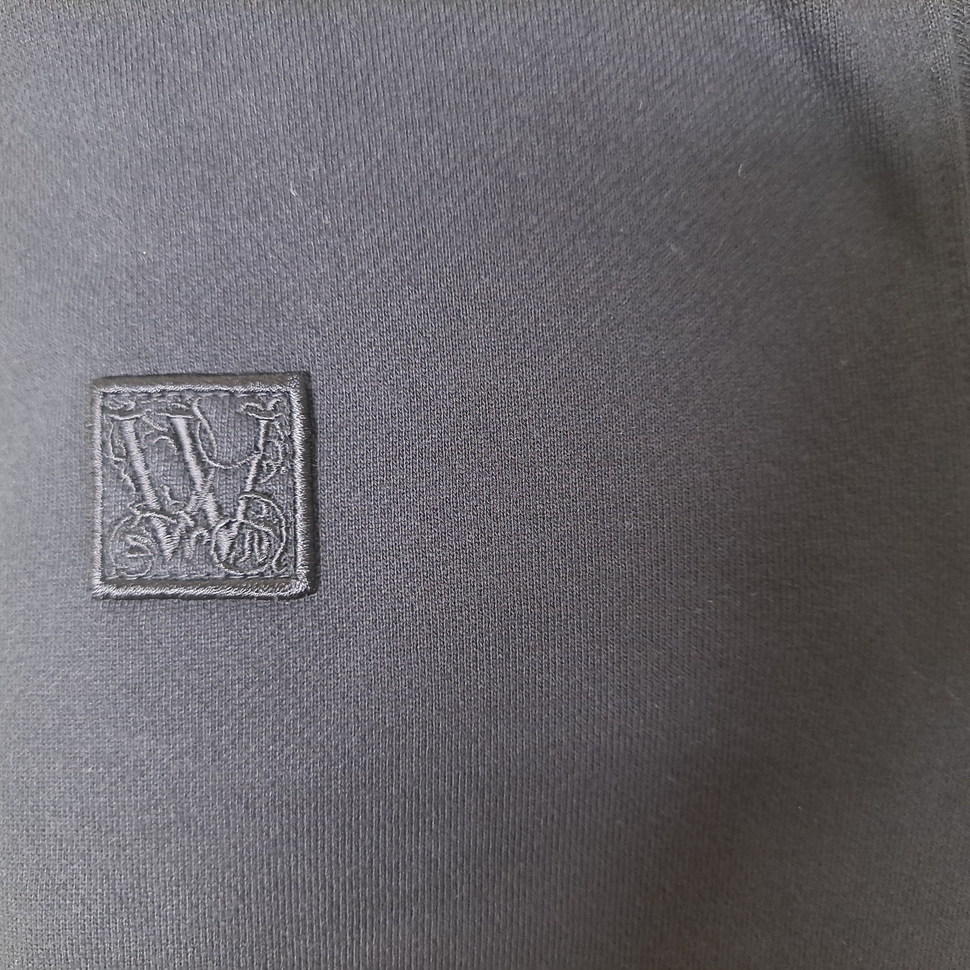 Wooyoungmi Frame Back Logo Hooded Sweatshirt Black - 23SS 착용 스타일 - 1