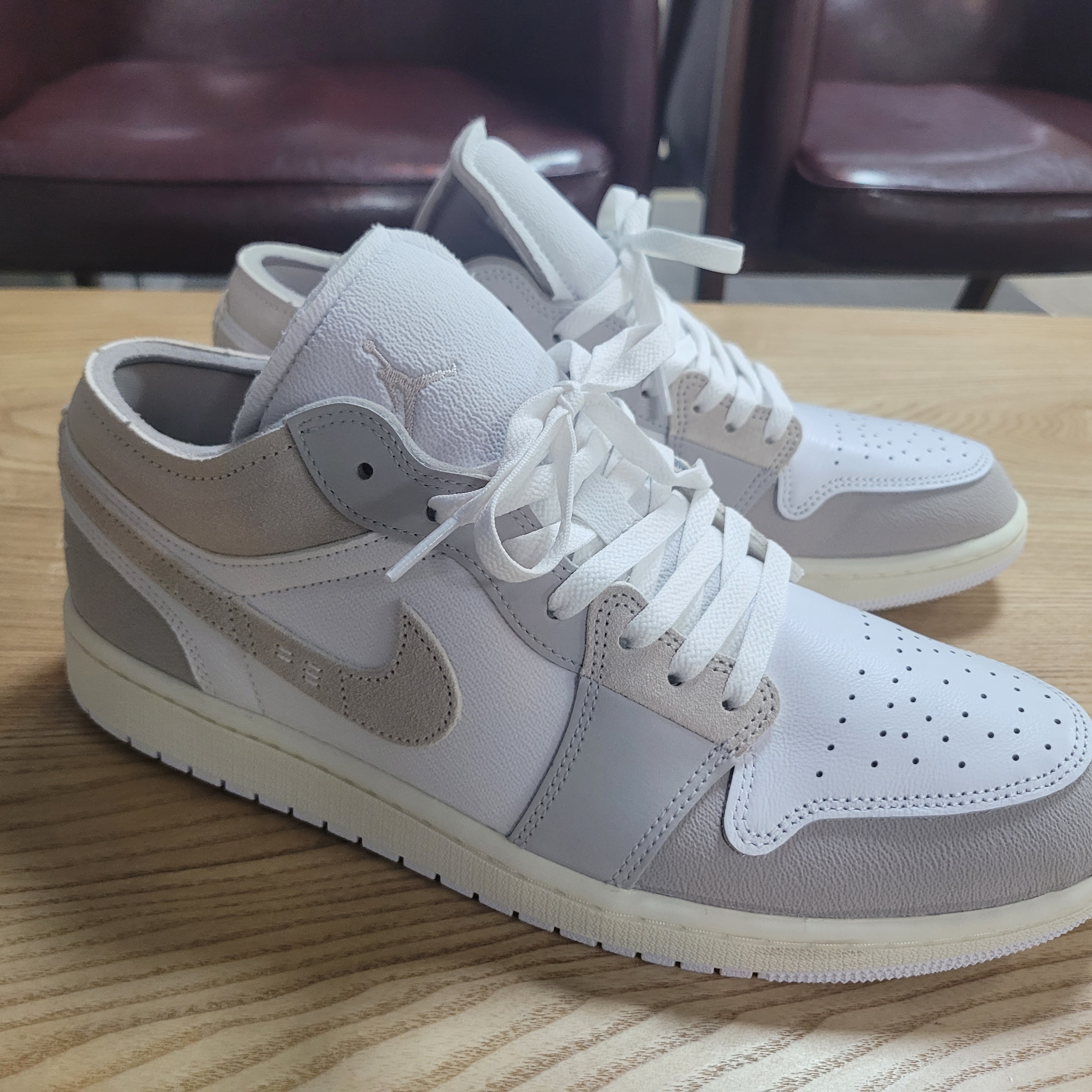 Jordan 1 Low SE Craft Tech Grey 착용 스타일 - 3