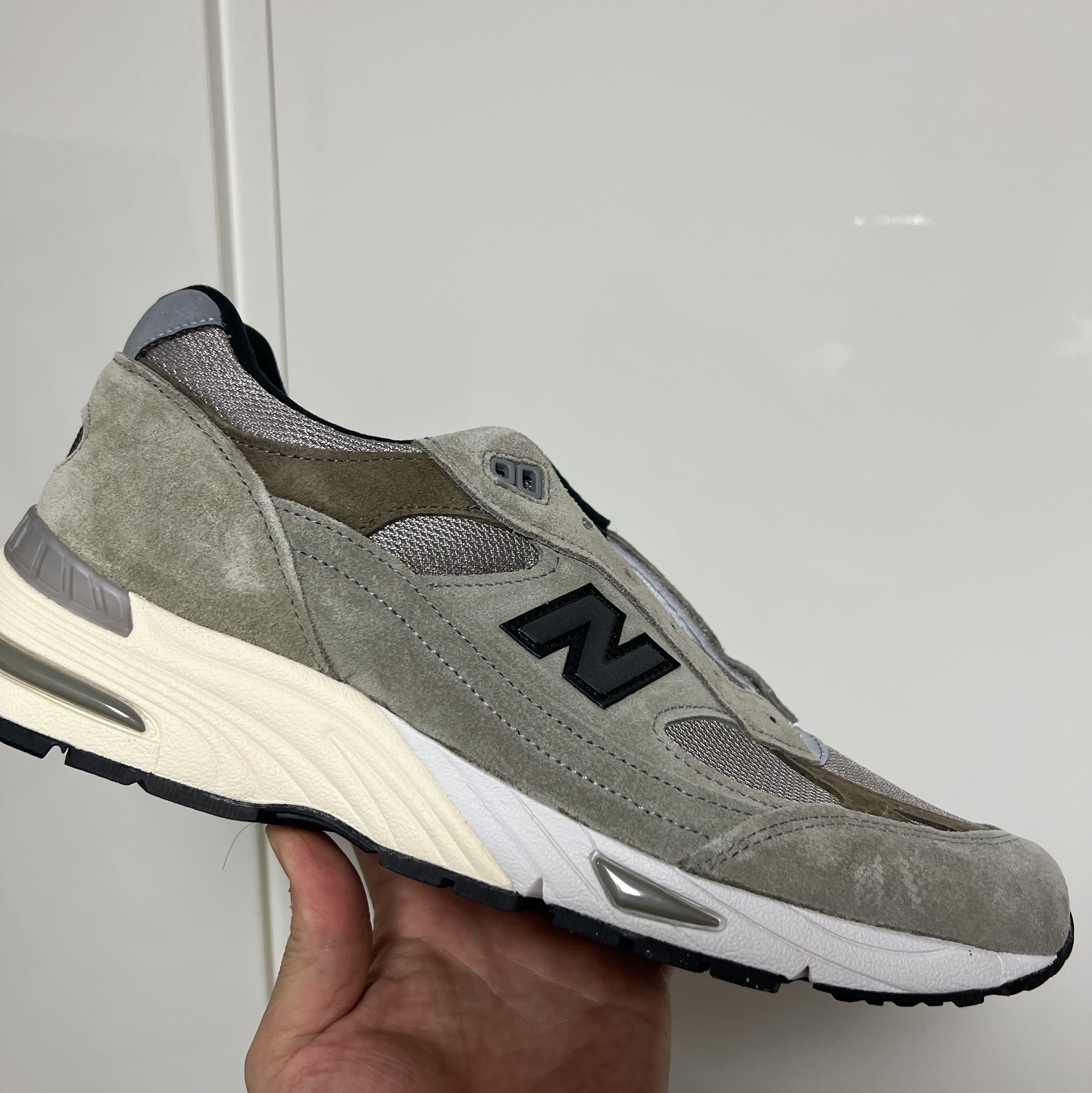 New Balance x JJJJound 991 Made in UK Grey 착용 스타일 - 1