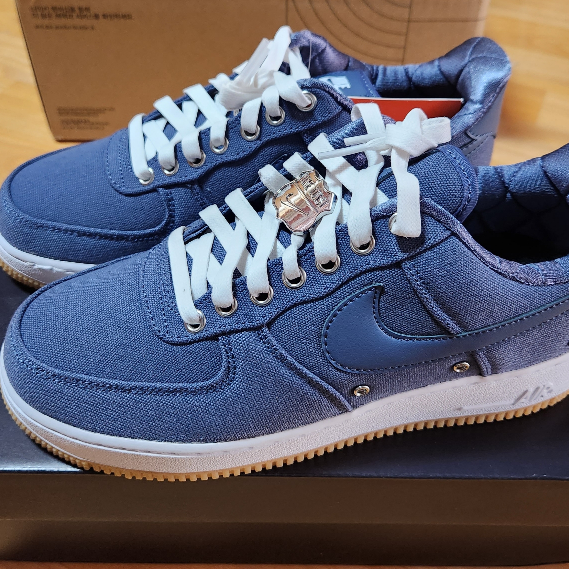 Nike Air Force 1 Low West Coast 착용 스타일 - 3