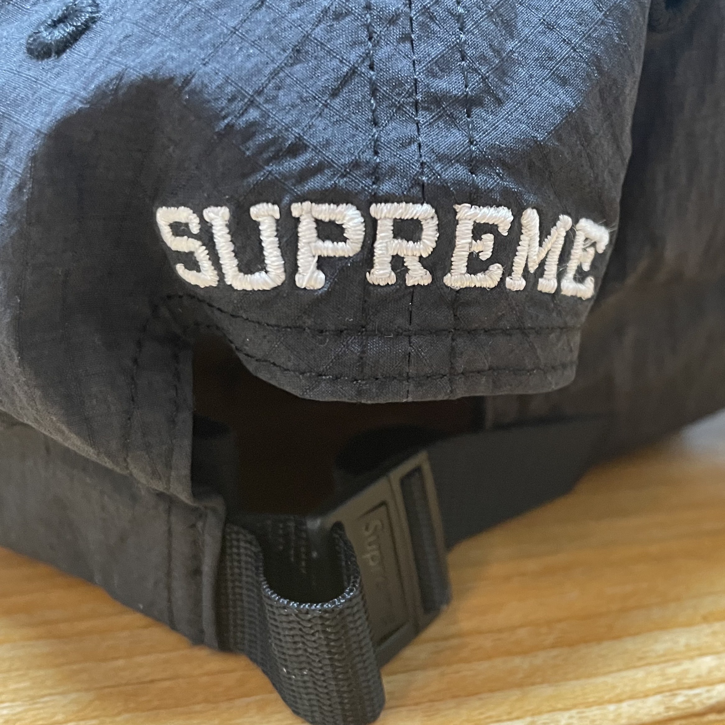 Supreme Cordura Ripstop S Logo 6-Panel Black - 23SS 착용 스타일 - 4