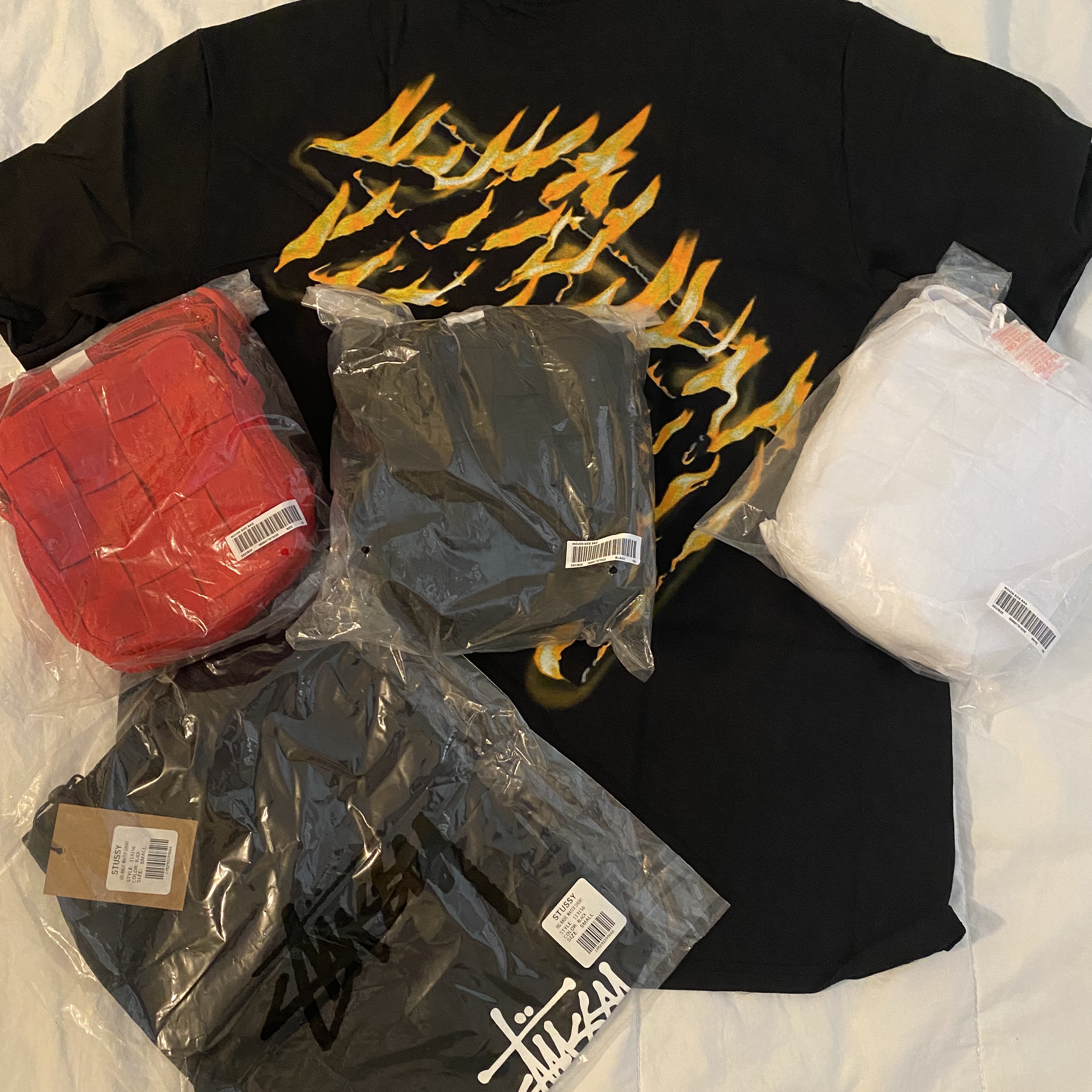 Stussy Burning Stock T-Shirt Black, Stussy Big Stock Water Shorts Black 착용 스타일