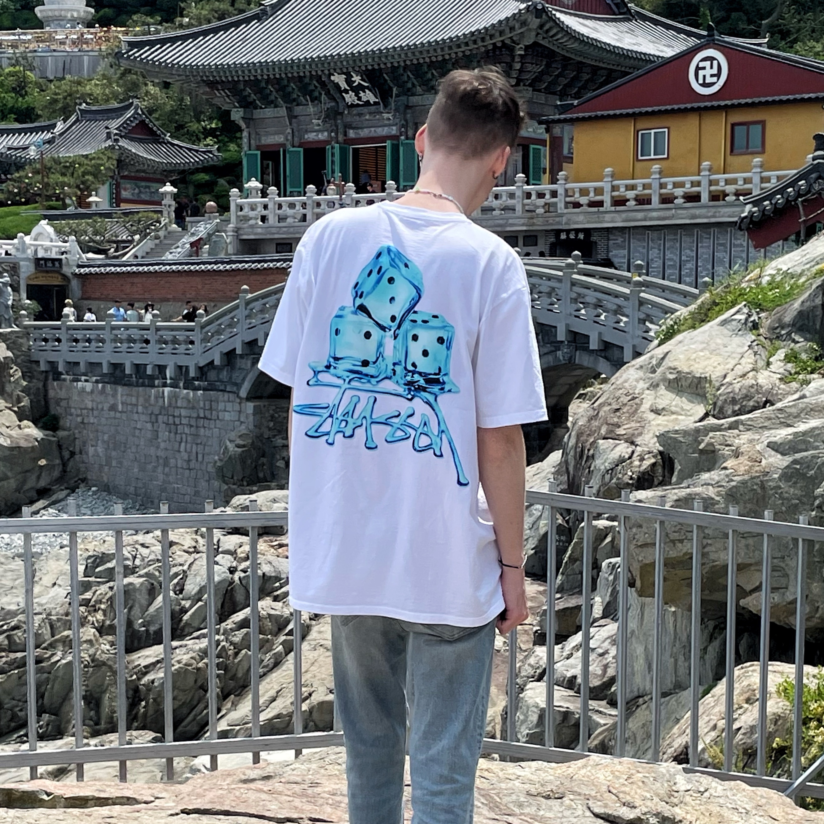 Stussy Melted T-Shirt White 착용 스타일