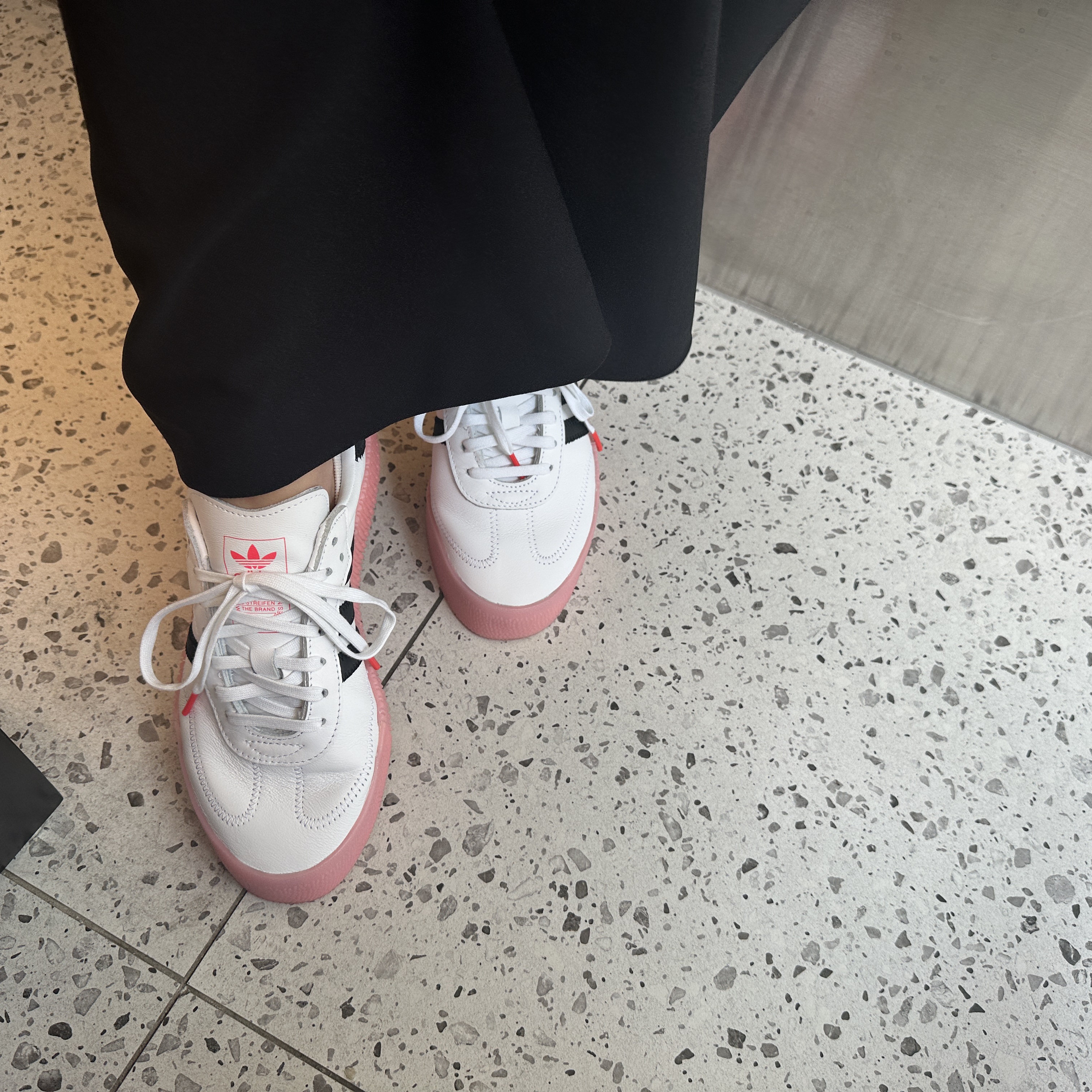 (W) Adidas Sambarose White Pink 착용 스타일 - 1