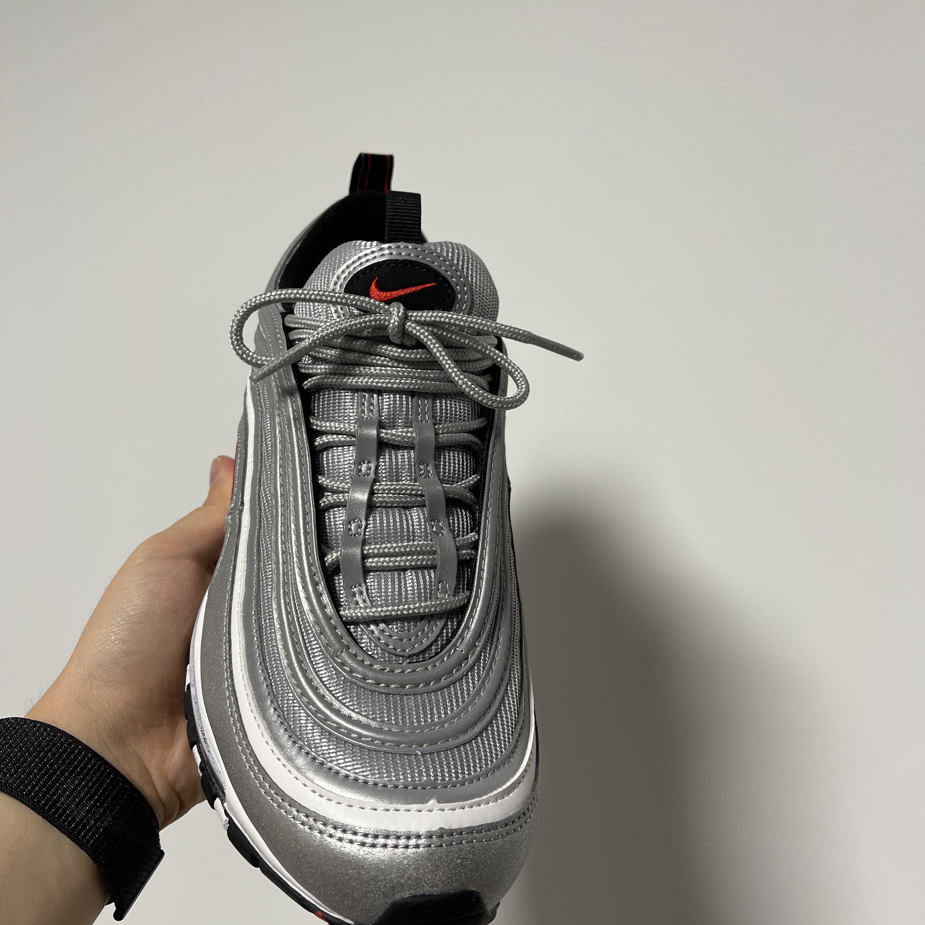 Nike Air Max 97 OG Silver Bullet 2022 착용 스타일 - 2