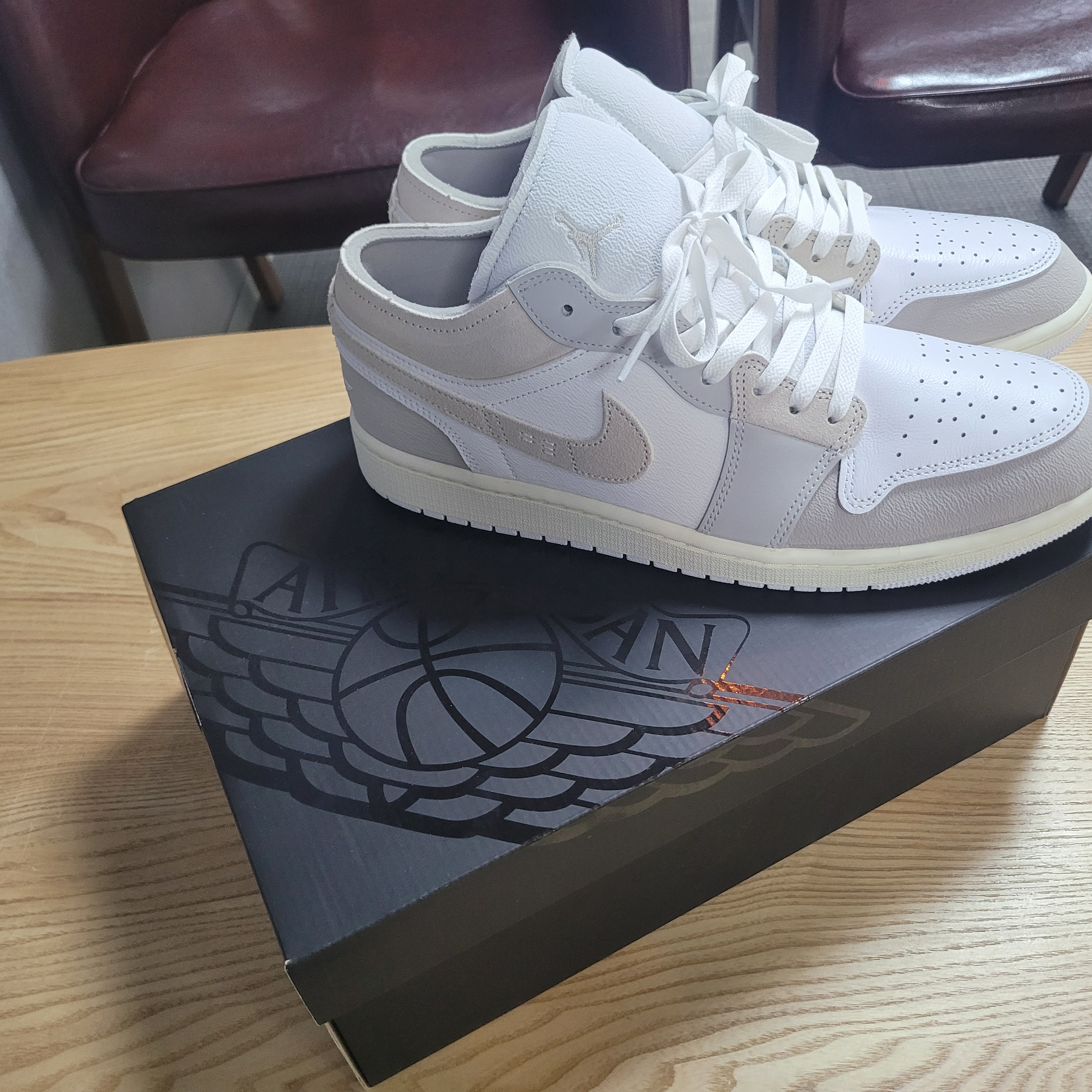 Jordan 1 Low SE Craft Tech Grey 착용 스타일 - 2