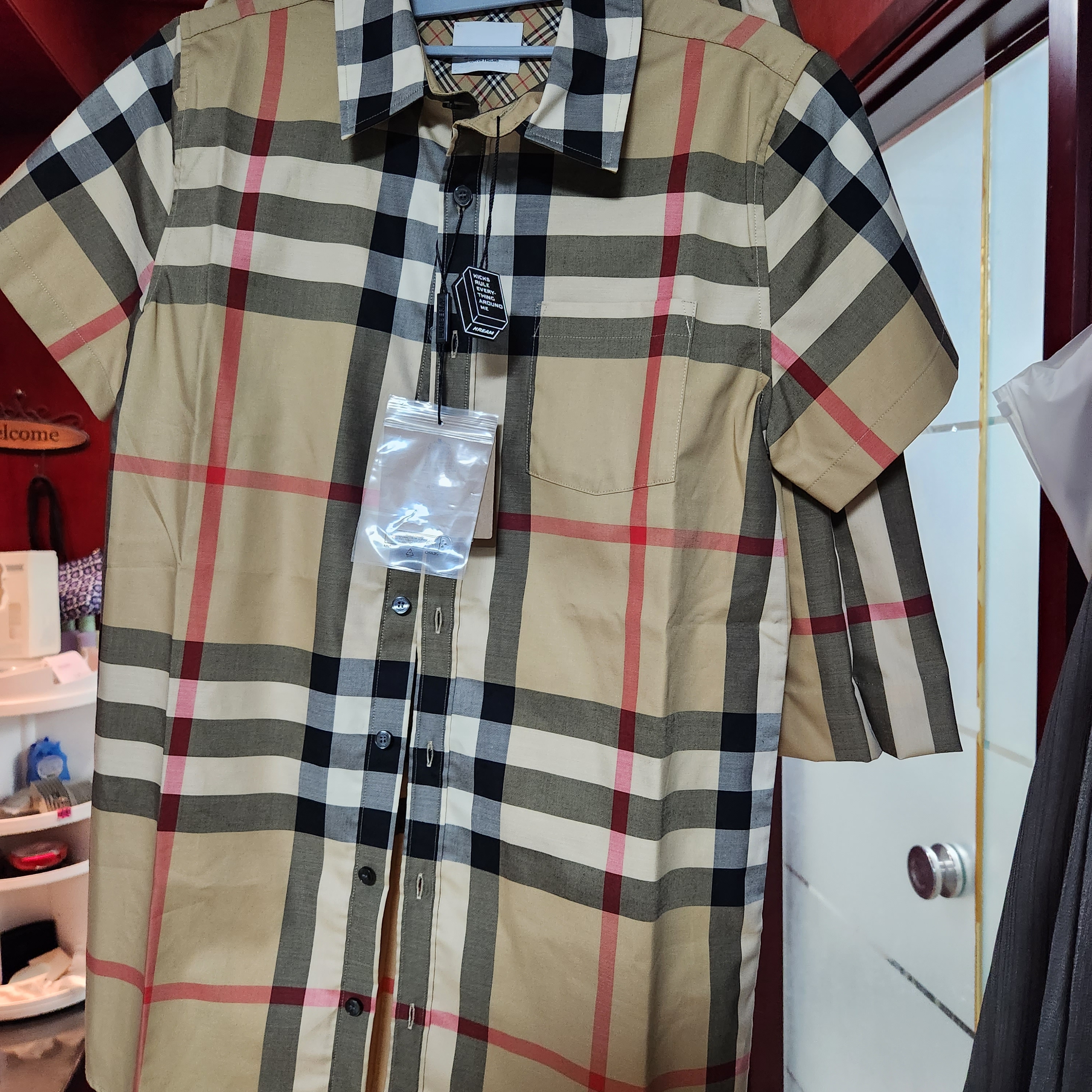 (Kids) Burberry Short Sleeve Check Stretch Cotton Shirt Archive Beige 착용 스타일 - 2