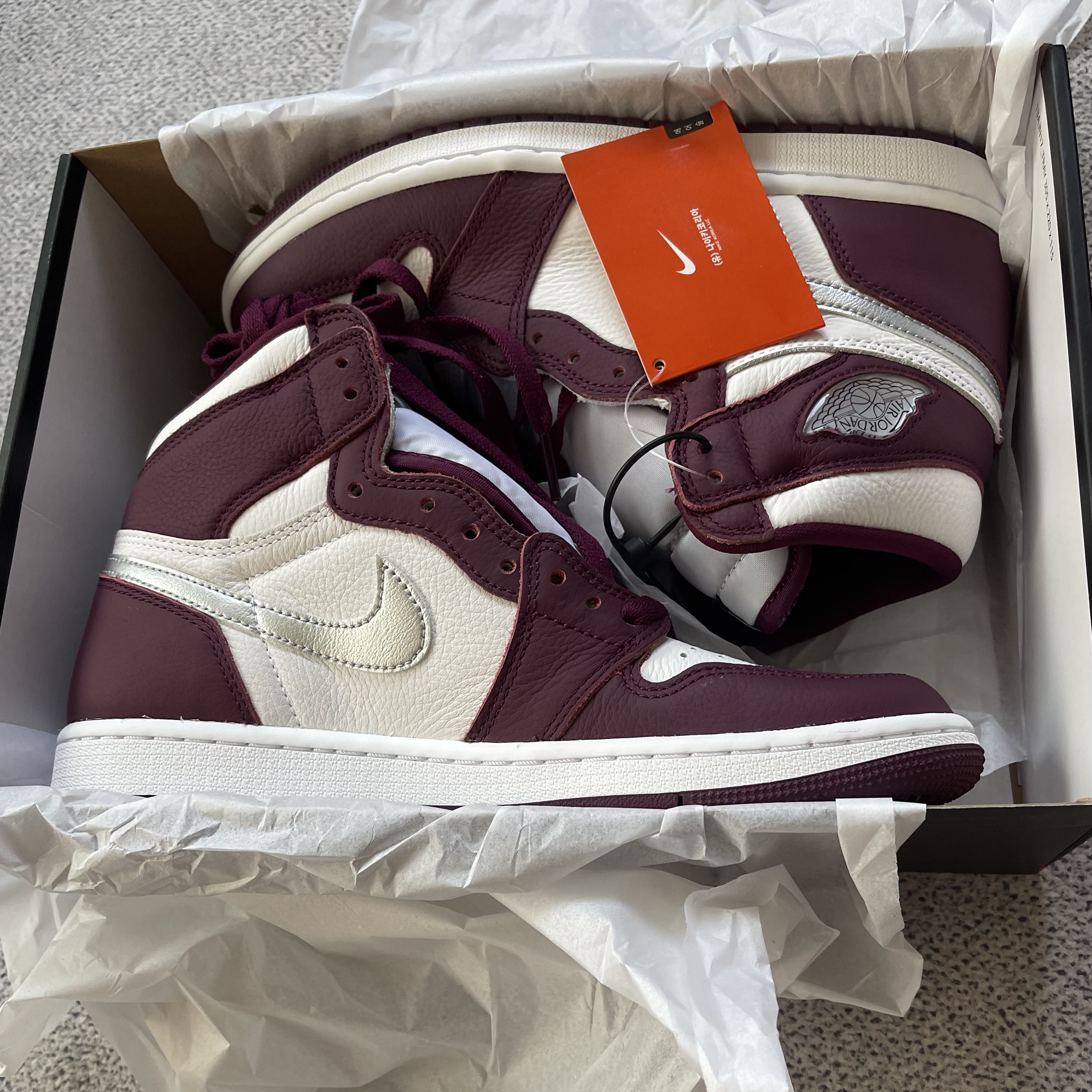 Jordan 1 Retro High OG Bordeaux 착용 스타일