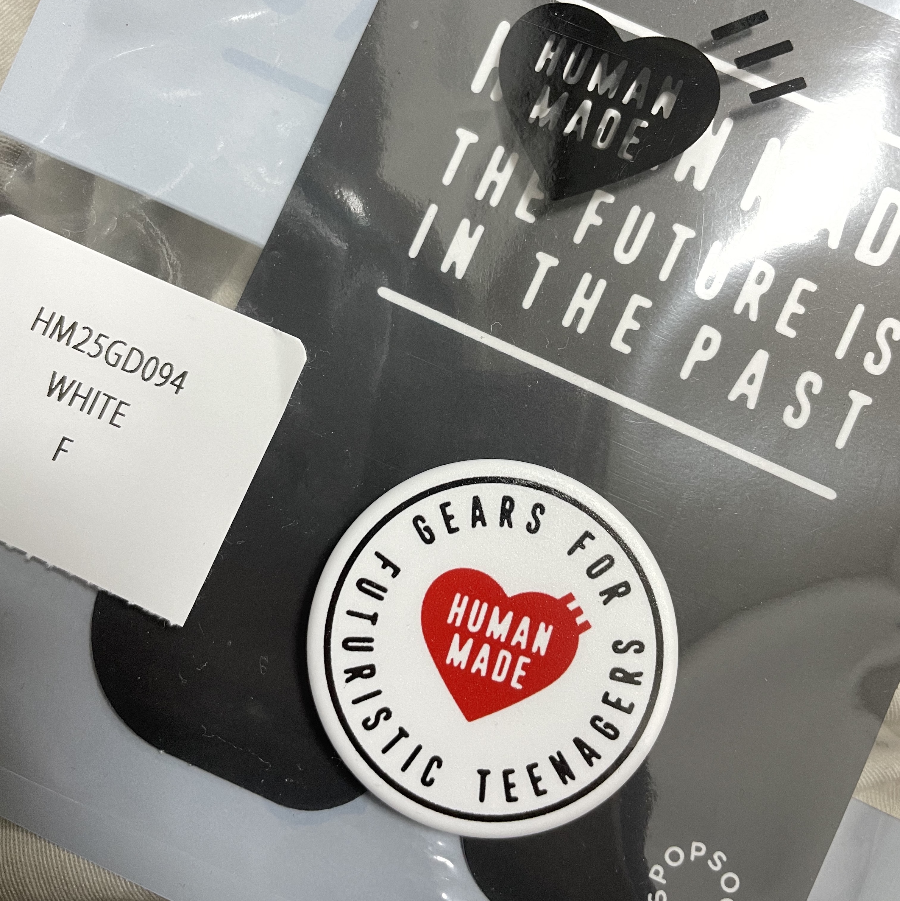 Human Made Popgrip White 착용 스타일