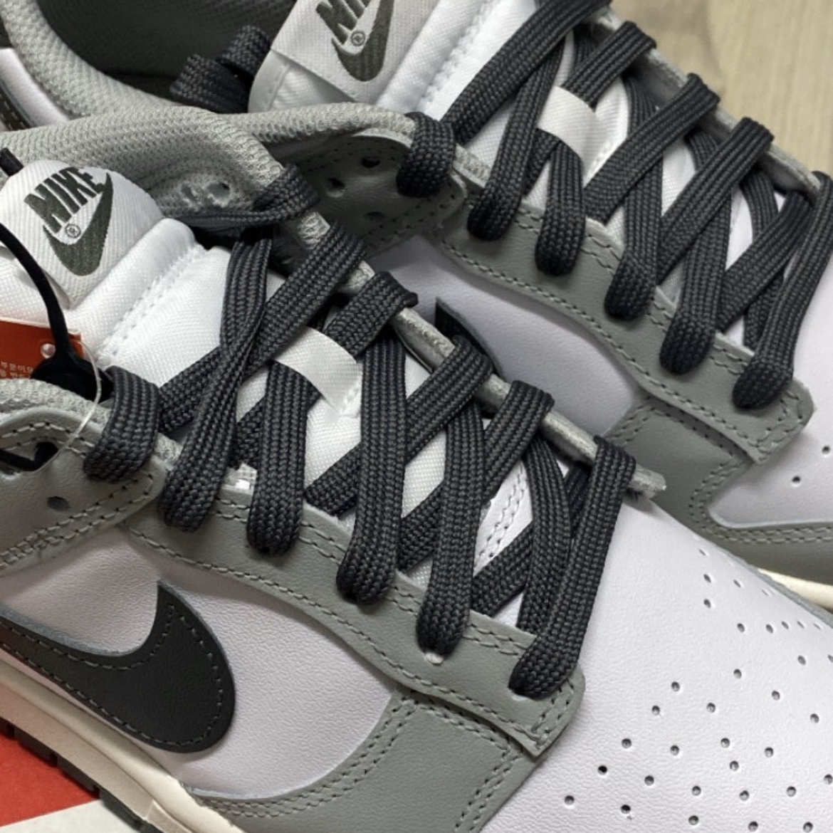 (W) Nike Dunk Low Light Smoke Grey 착용 스타일