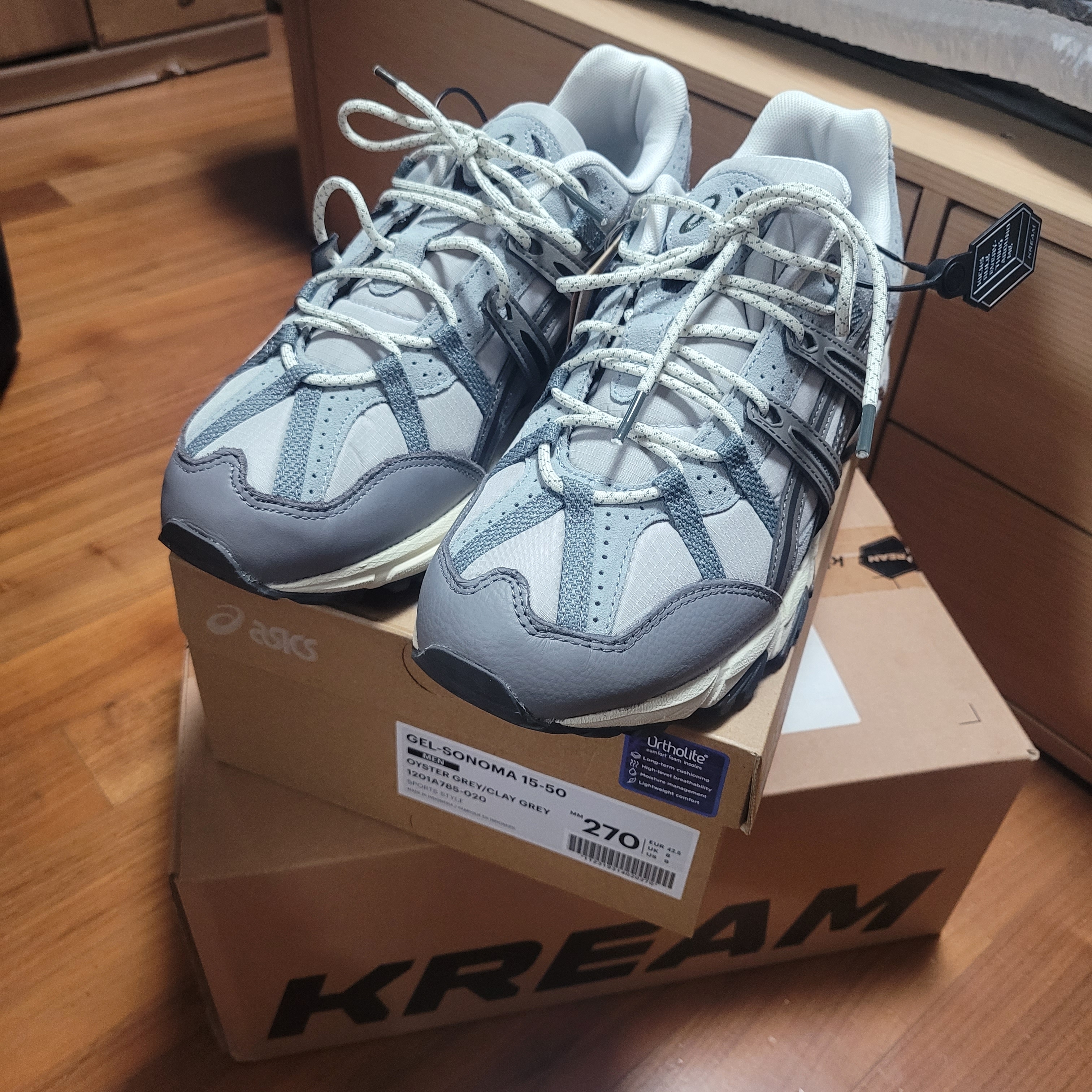Asics Gel-Sonoma 15-50 Oyster Grey Clay Grey 착용 스타일