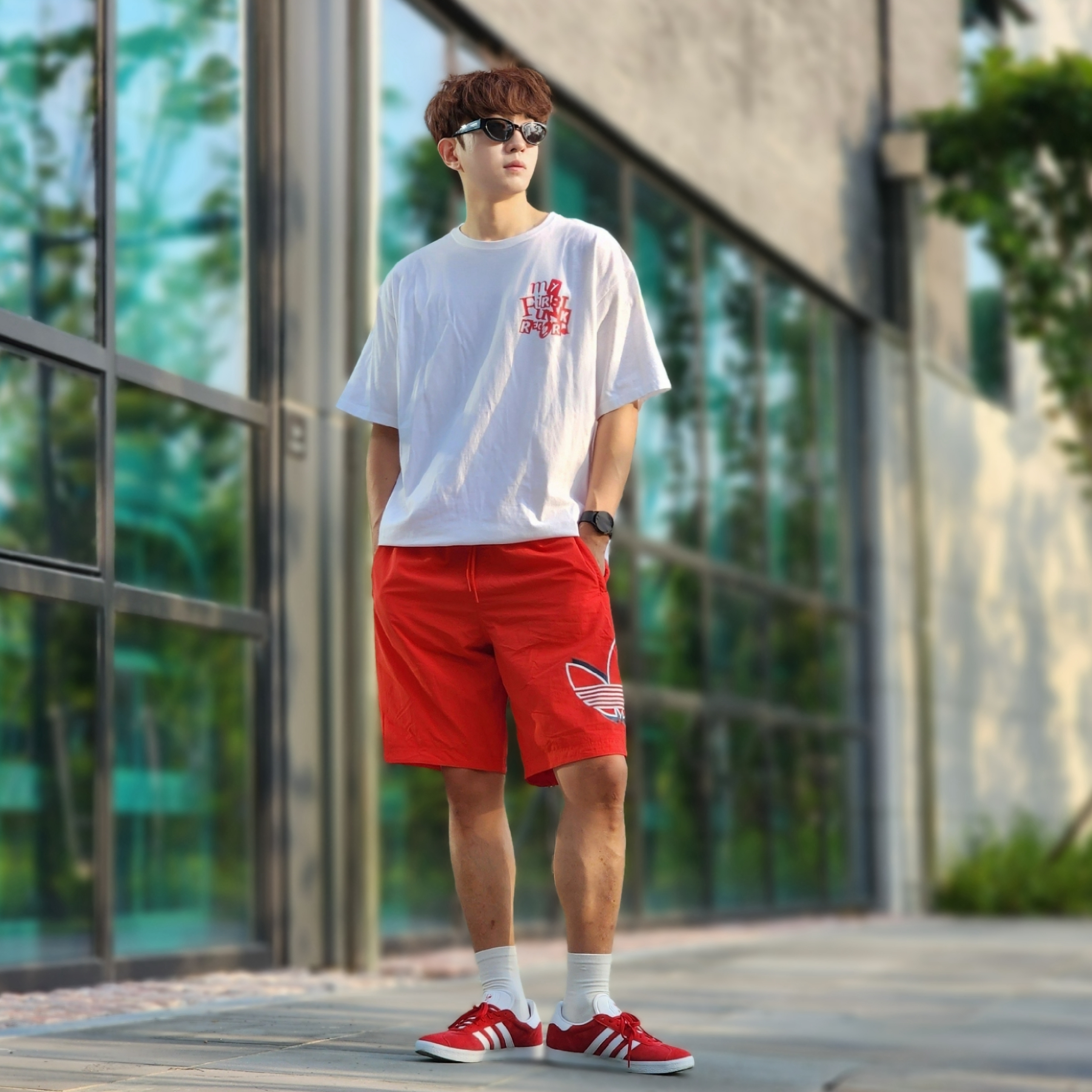 Adidas Gazelle Power Red 착용 스타일 - 3