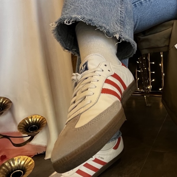 Adidas Samba OG Trace Scarlet 착용 스타일