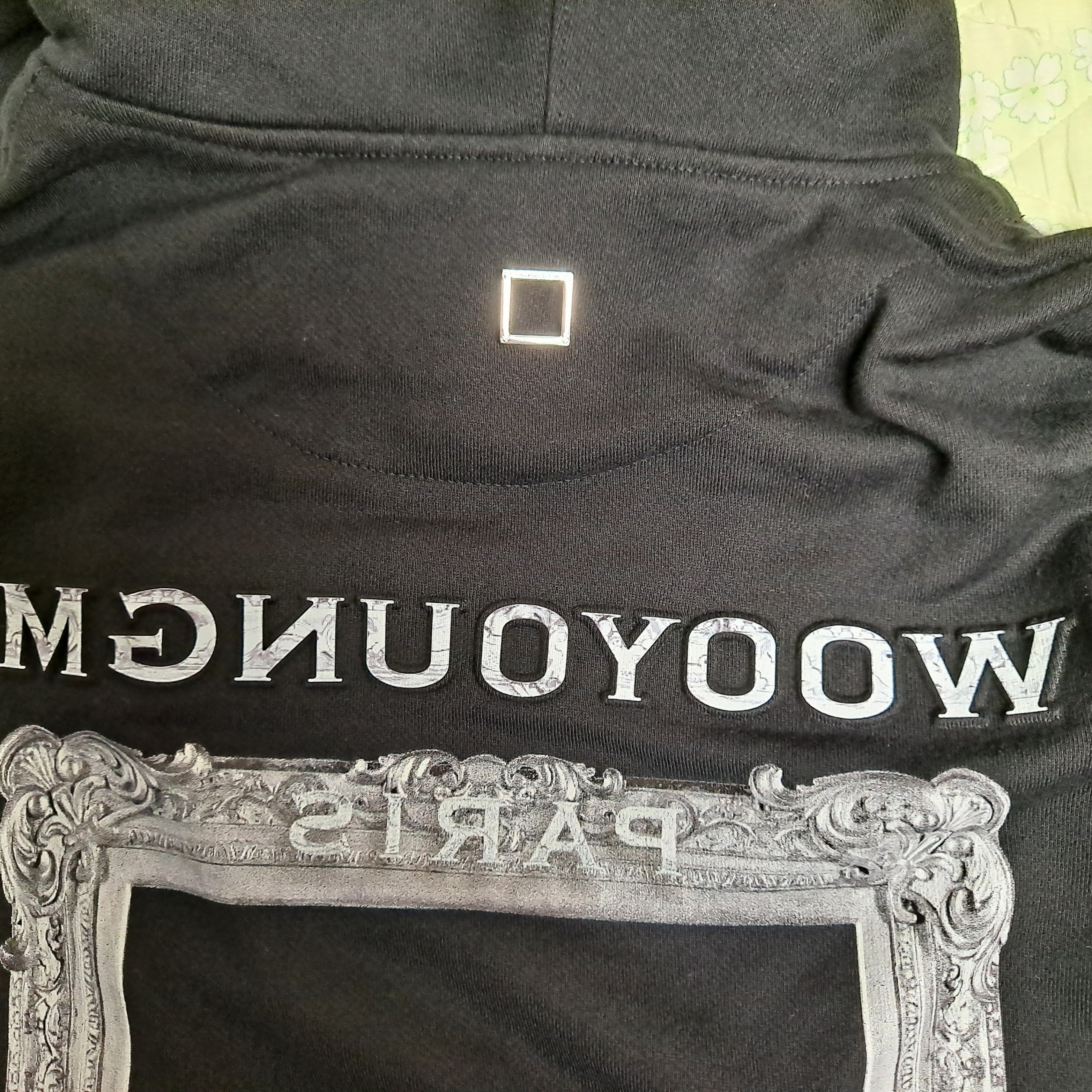 Wooyoungmi Frame Back Logo Hooded Sweatshirt Black - 23SS 착용 스타일 - 4