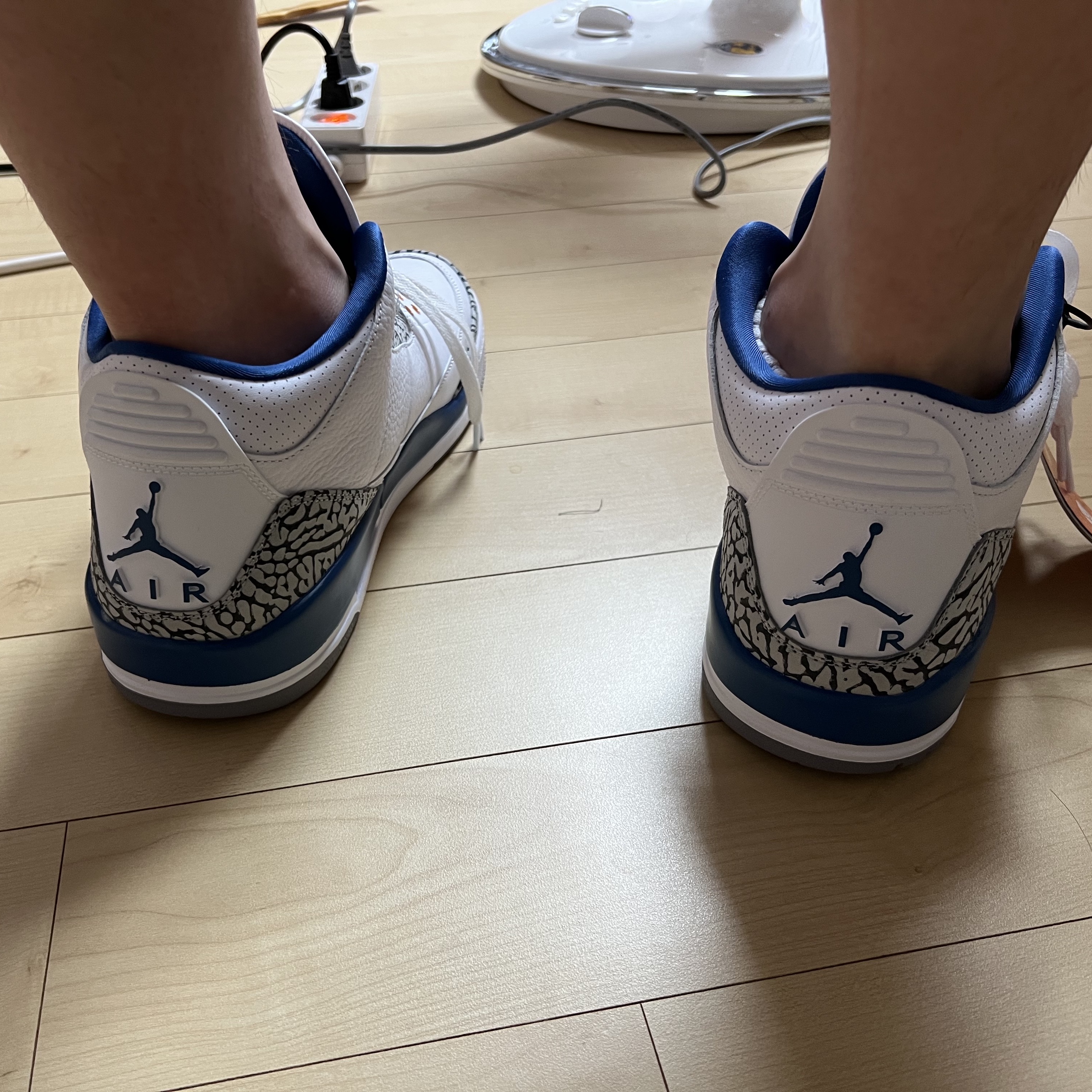 Jordan 3 Retro True Blue and Copper 착용 스타일 - 3