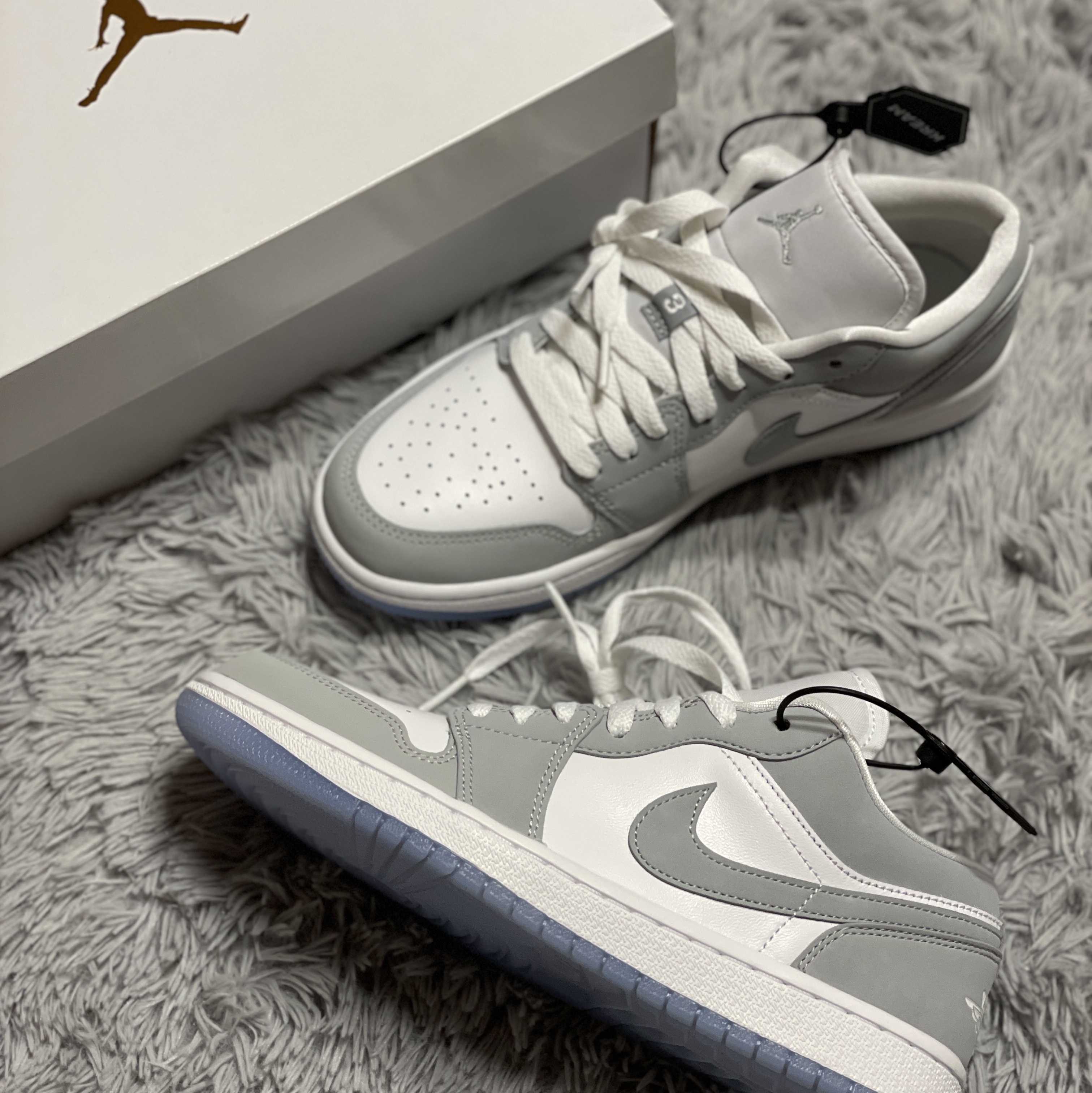 (W) Jordan 1 Low White Wolf Grey 착용 스타일