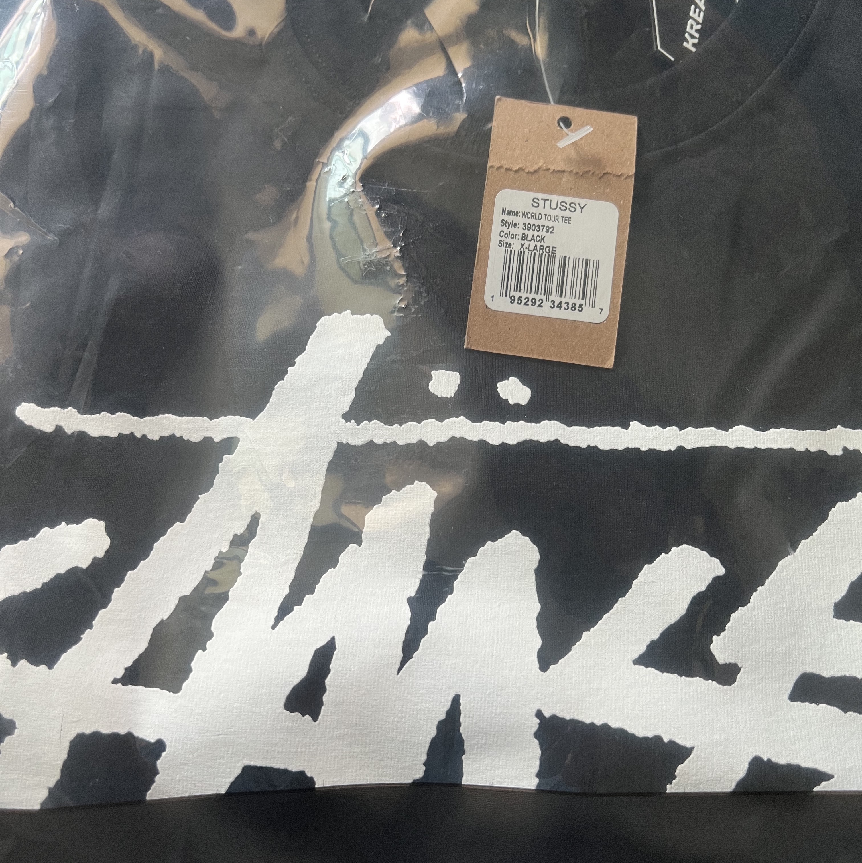 Stussy World Tour T-Shirt Black 2023 착용 스타일