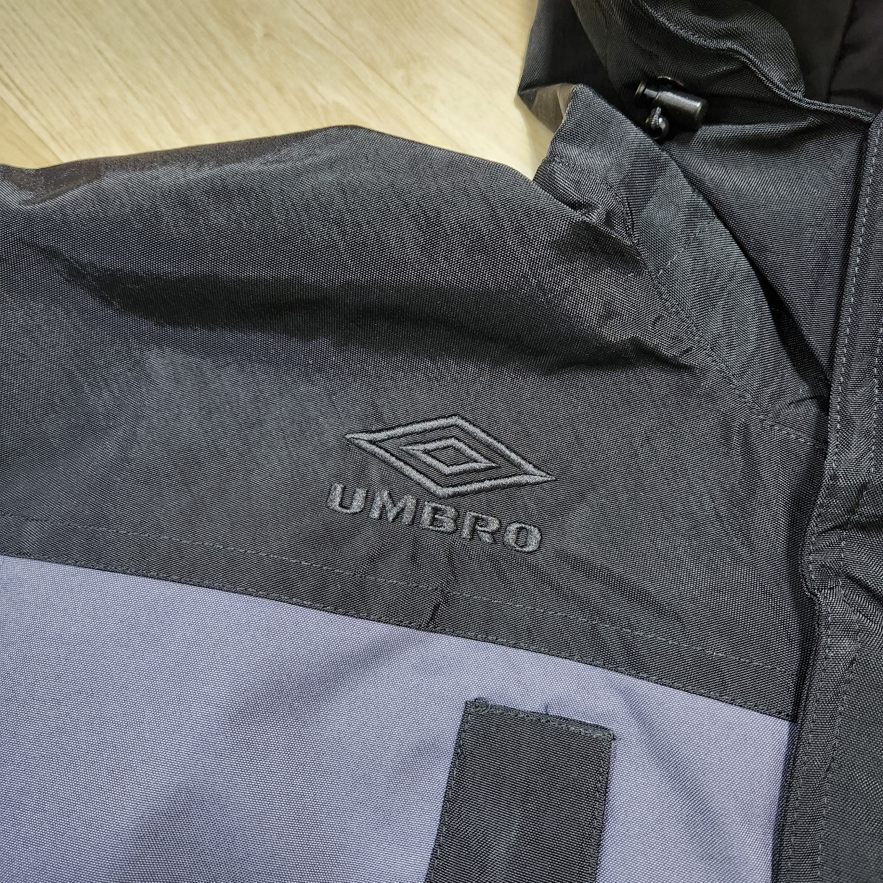 Supreme x Umbro Hooded Anorak Dark Purple - 23SS 착용 스타일 - 3