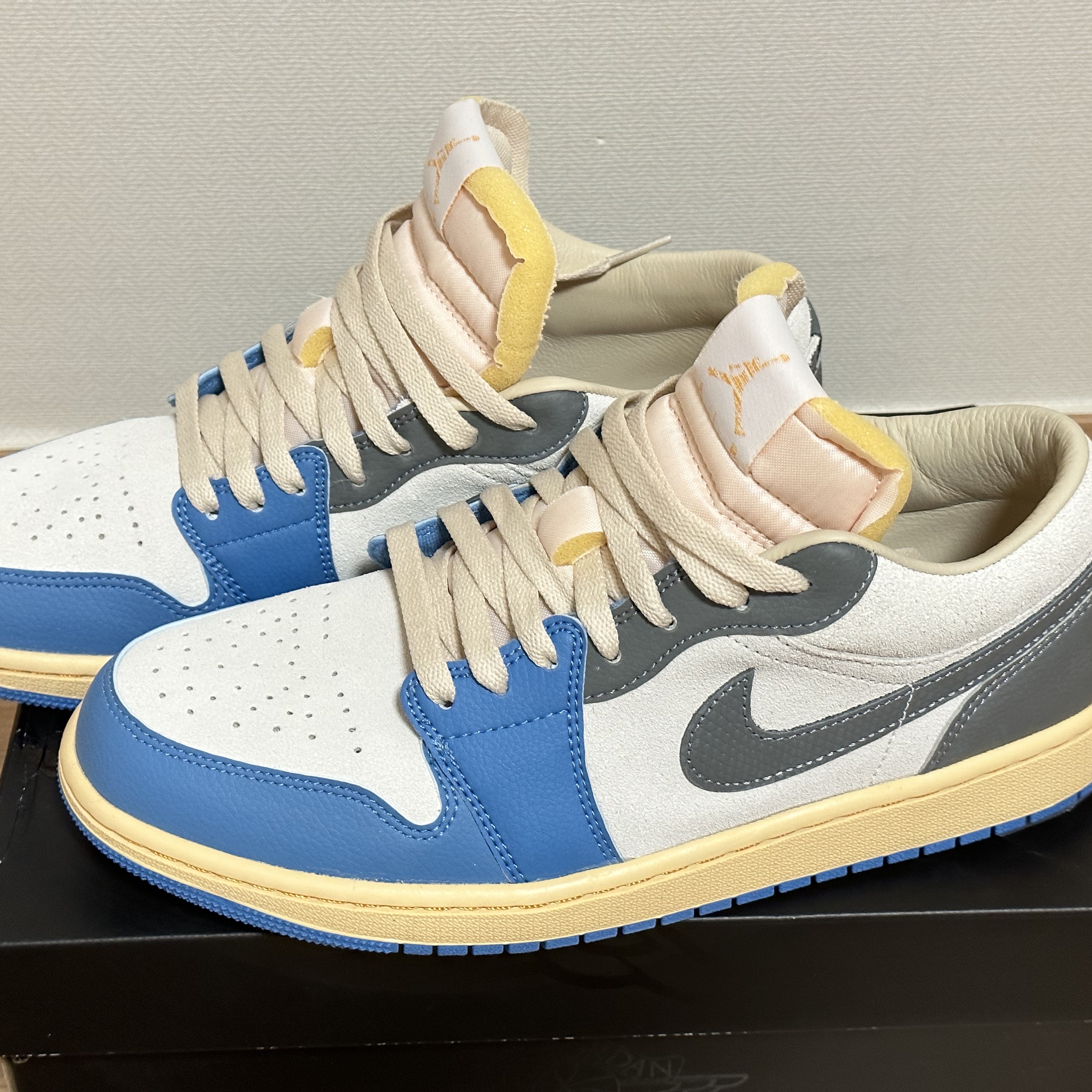 Jordan 1 Low SE Tokyo 96 착용 스타일 - 4