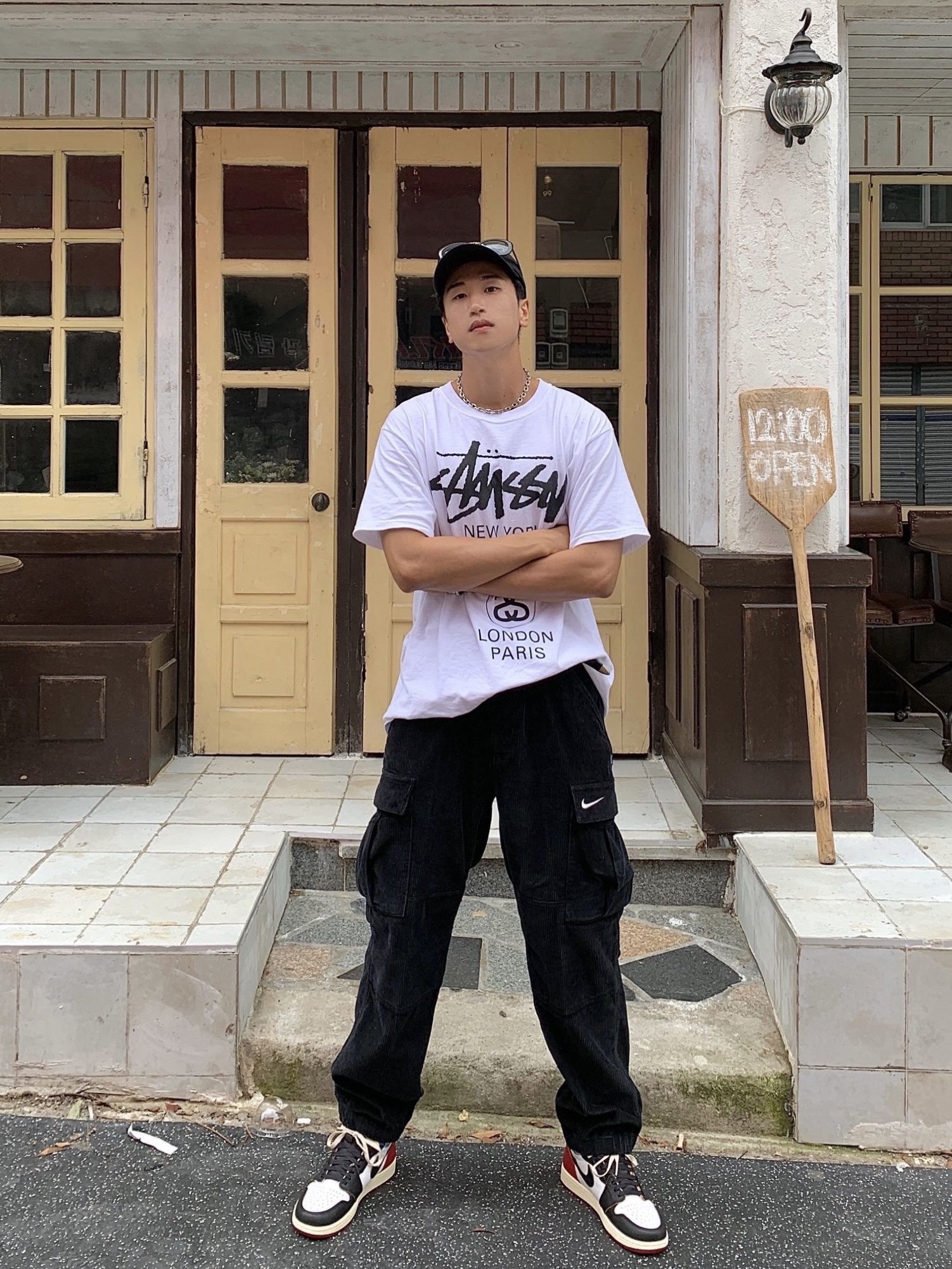 Supreme x Nike Arc Corduroy Cargo Pants Black - 22SS, Jordan 1 x Union Retro High Black Toe 착용 스타일 - 1