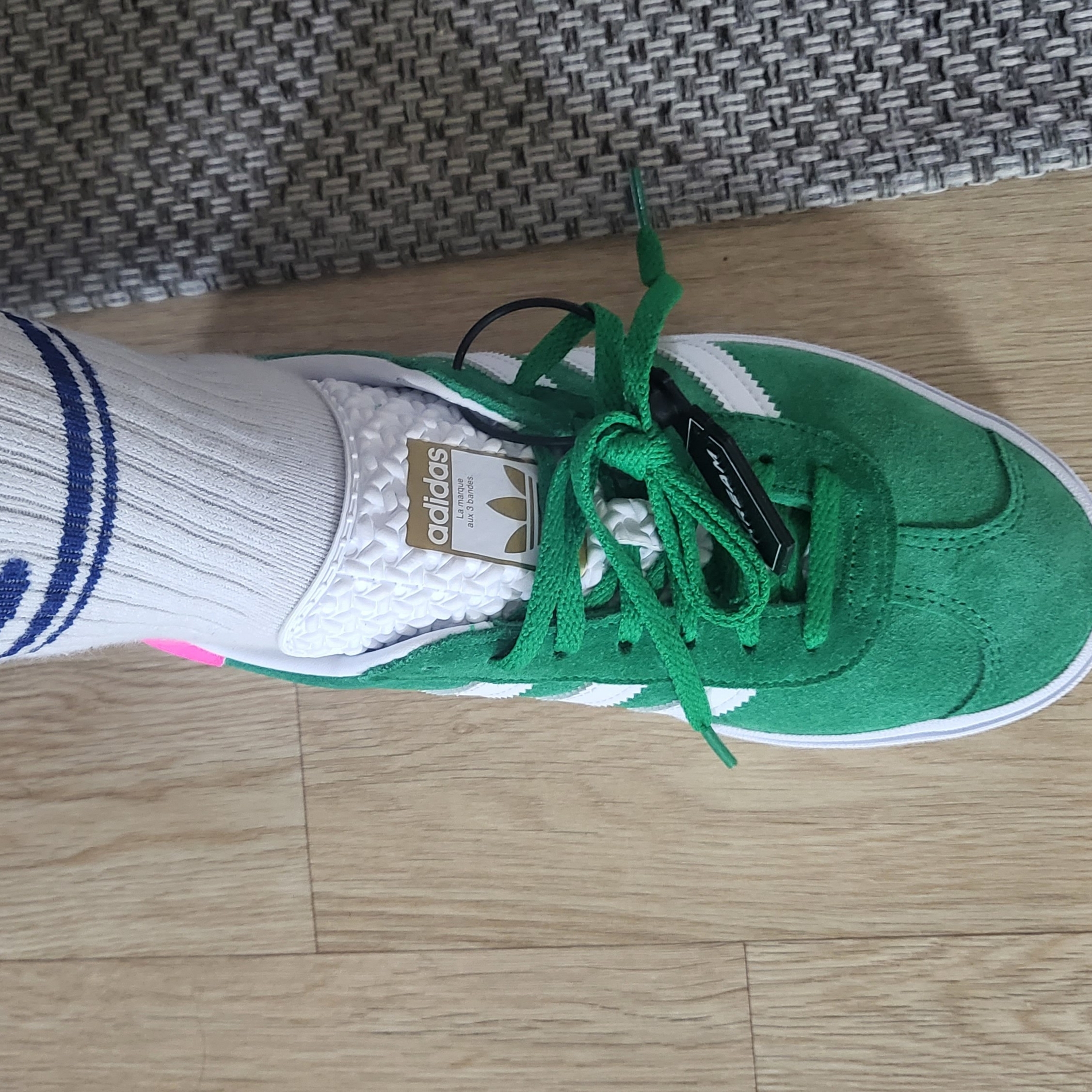 (W) Adidas Gazelle Bold Green Cloud White 착용 스타일 - 2