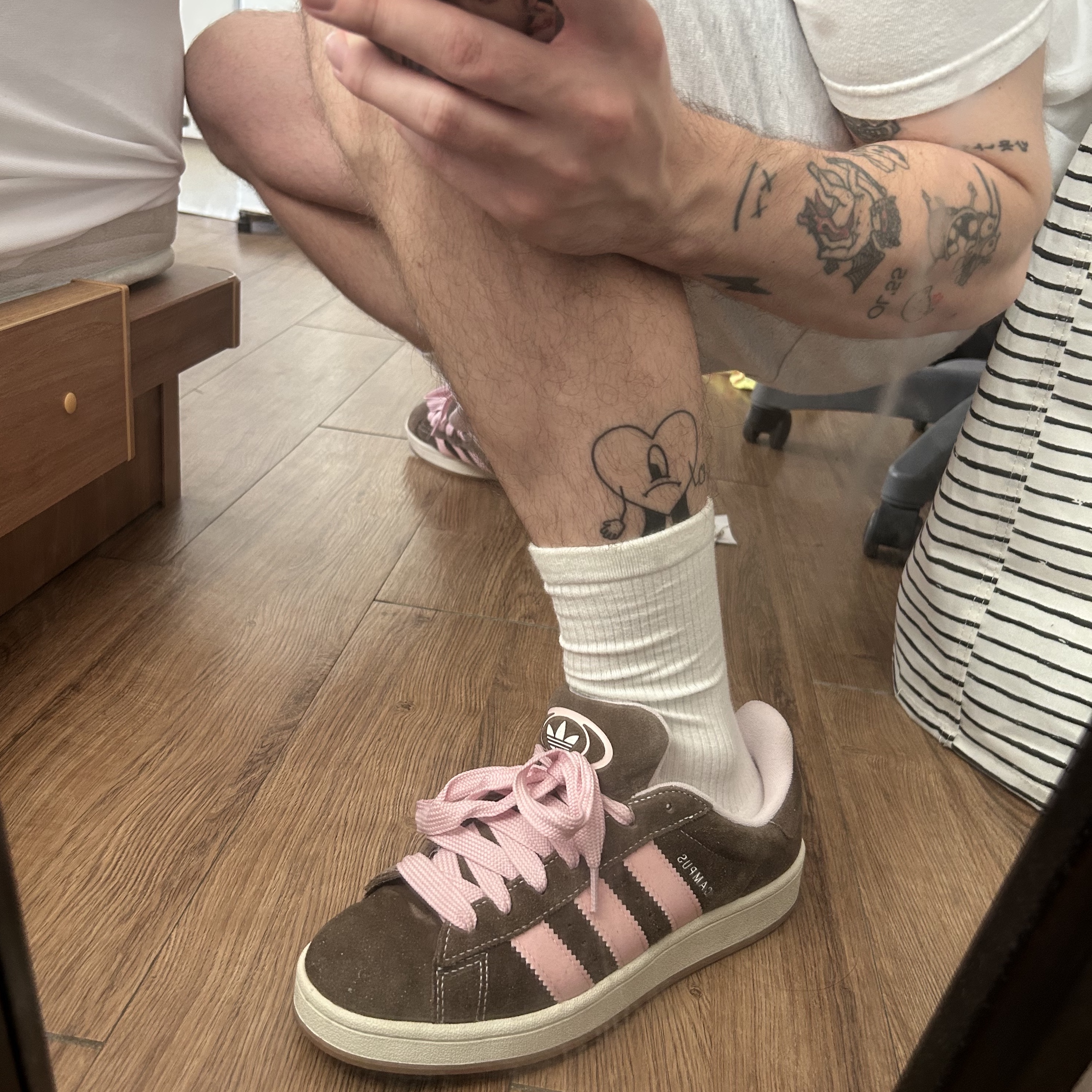 Adidas Campus 00s Dust Cargo Clear Pink 착용 스타일