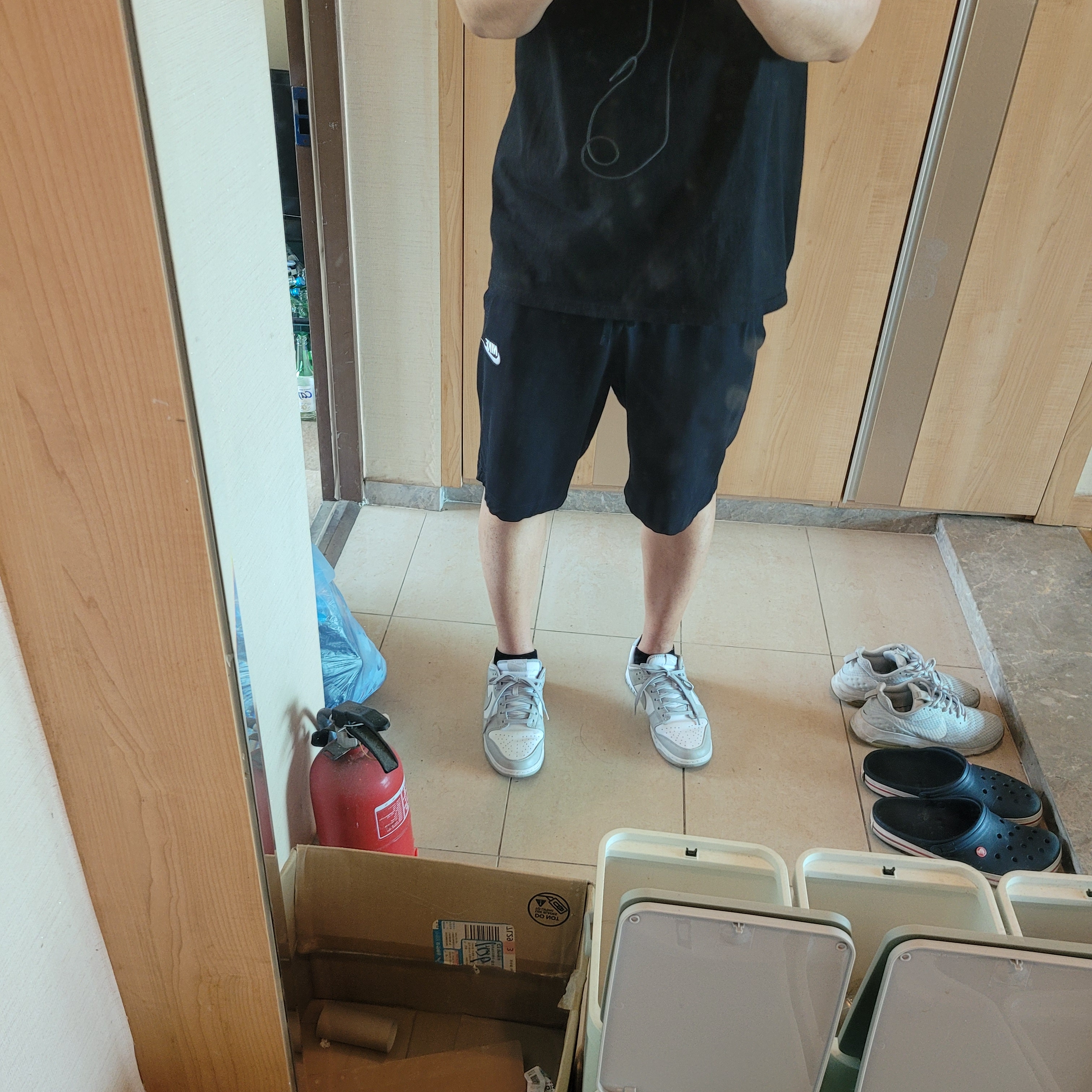 Nike NSW Club Jersey Shorts Black - US/EU, Stussy ITP Flower T-Shirt Black 착용 스타일