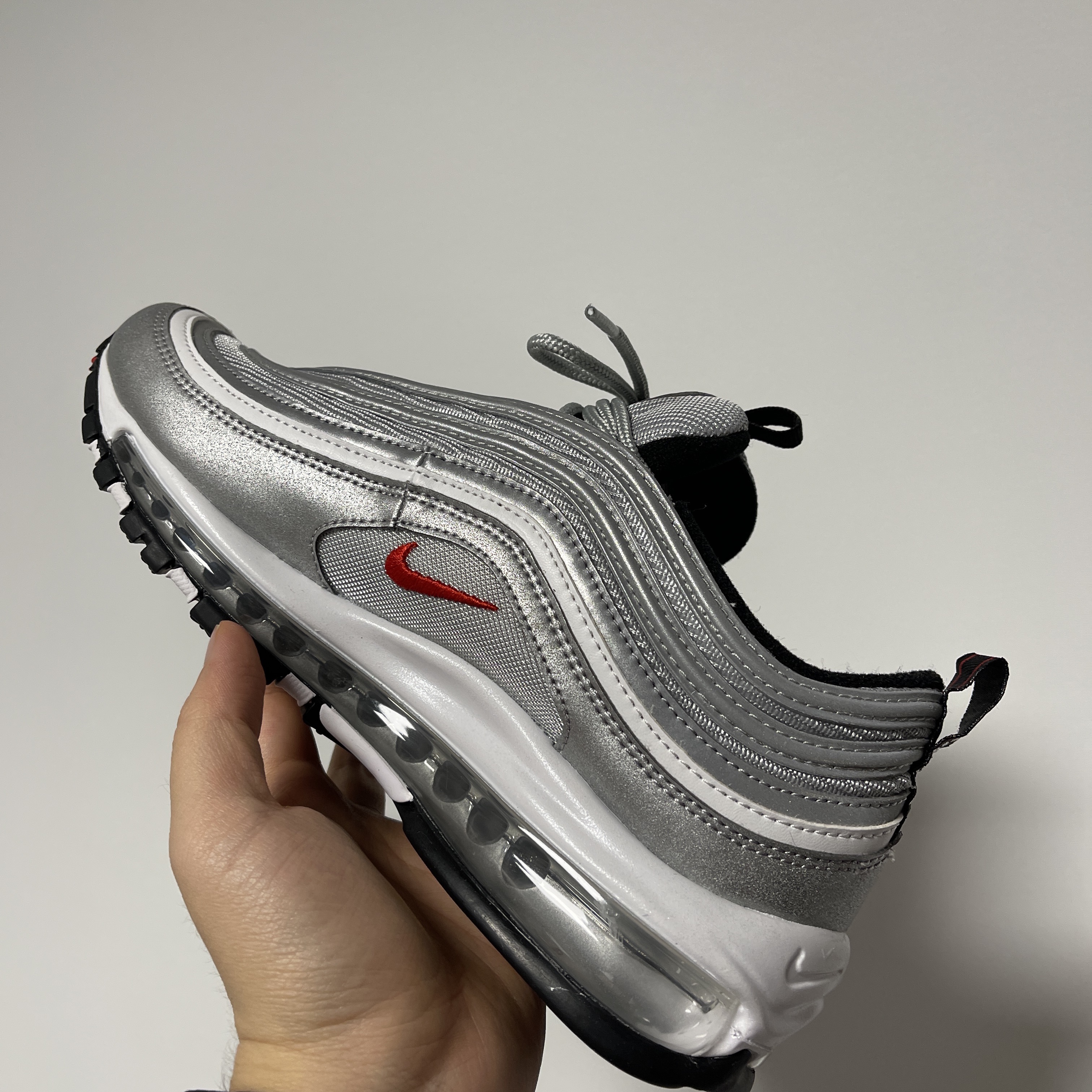 Nike Air Max 97 OG Silver Bullet 2022 착용 스타일 - 3