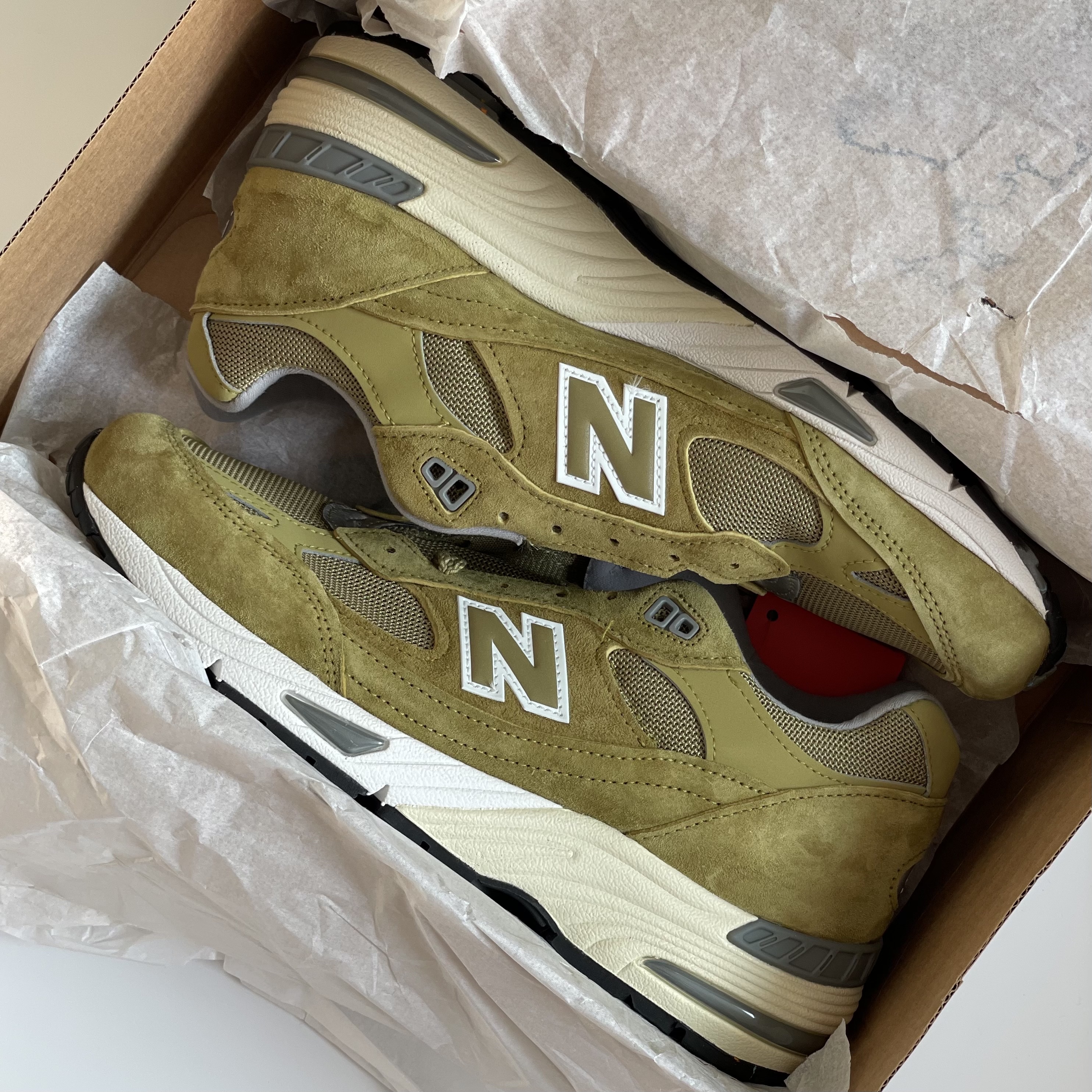 New Balance 991 Made in UK Green Moss 착용 스타일
