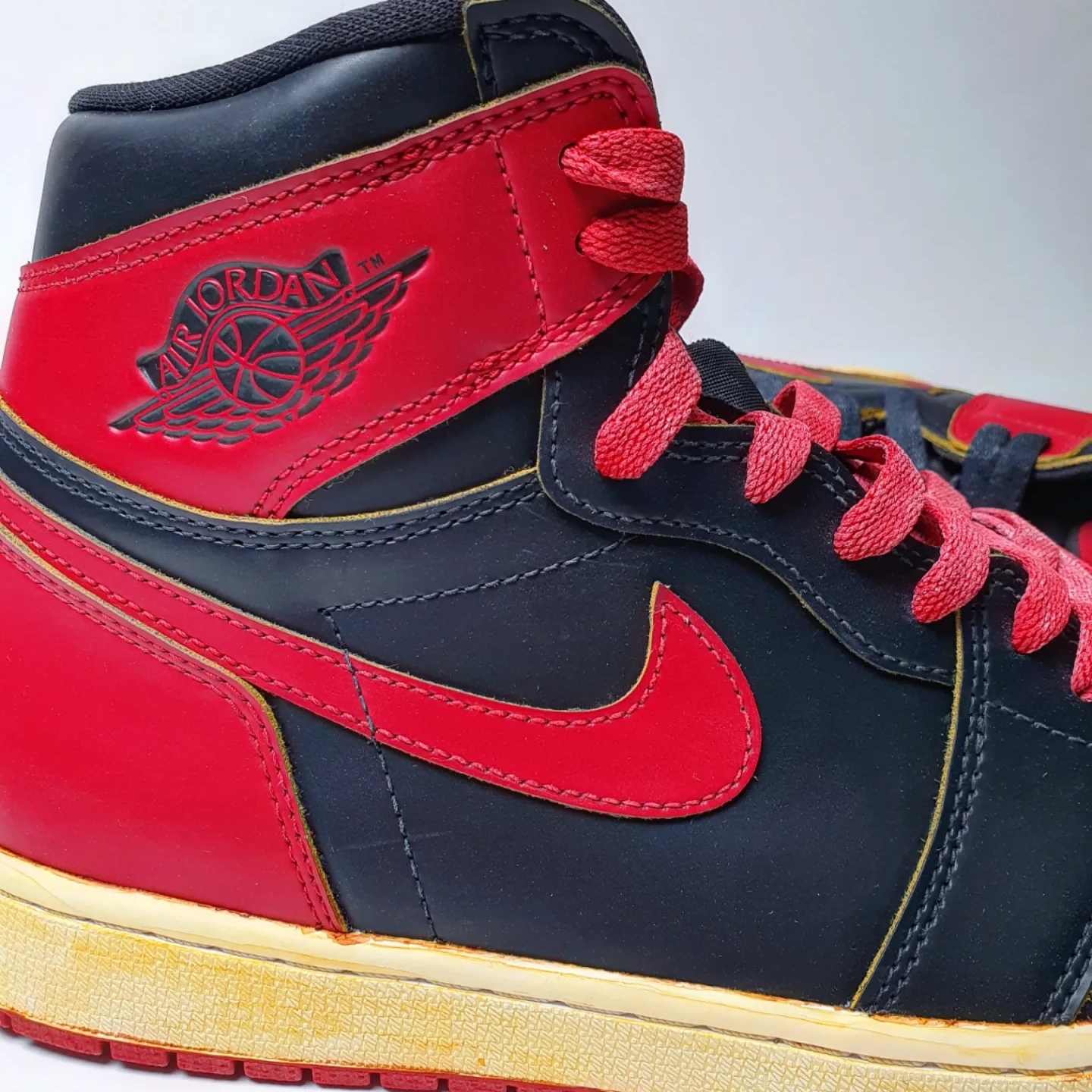 Jordan 1 Retro High OG Patent Bred 착용 스타일 - 4