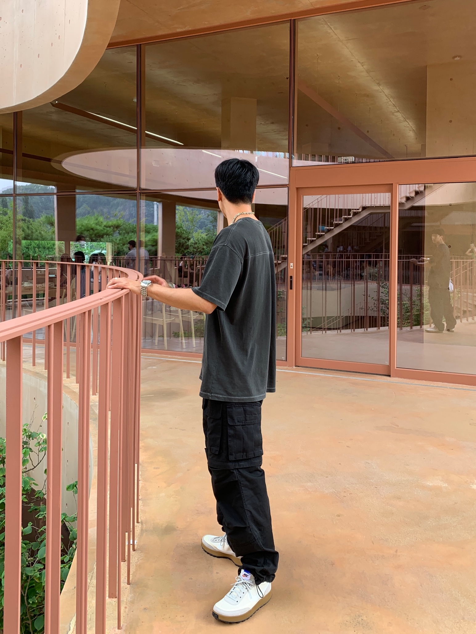 Project G/R Convertible Tactical Pants Black, Nike x Tom Sachs General Purpose Shoe Light Cream 착용 스타일 - 2
