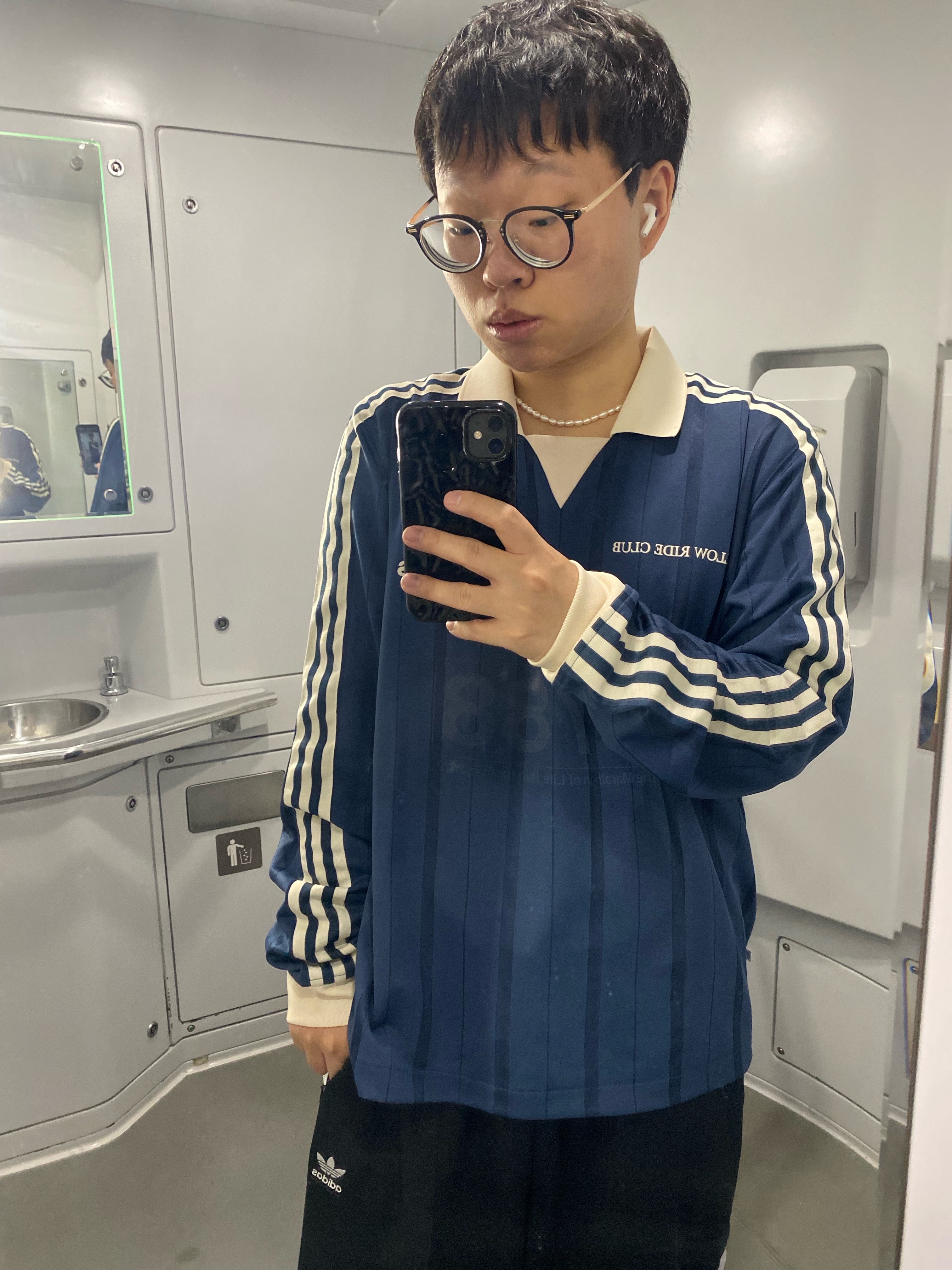 Keen Shanti Black Dawn Blue, Adidas Originals Grapic MRC Long Sleeve Jersey Crew Navy - KR Sizing 착용 스타일 - 5