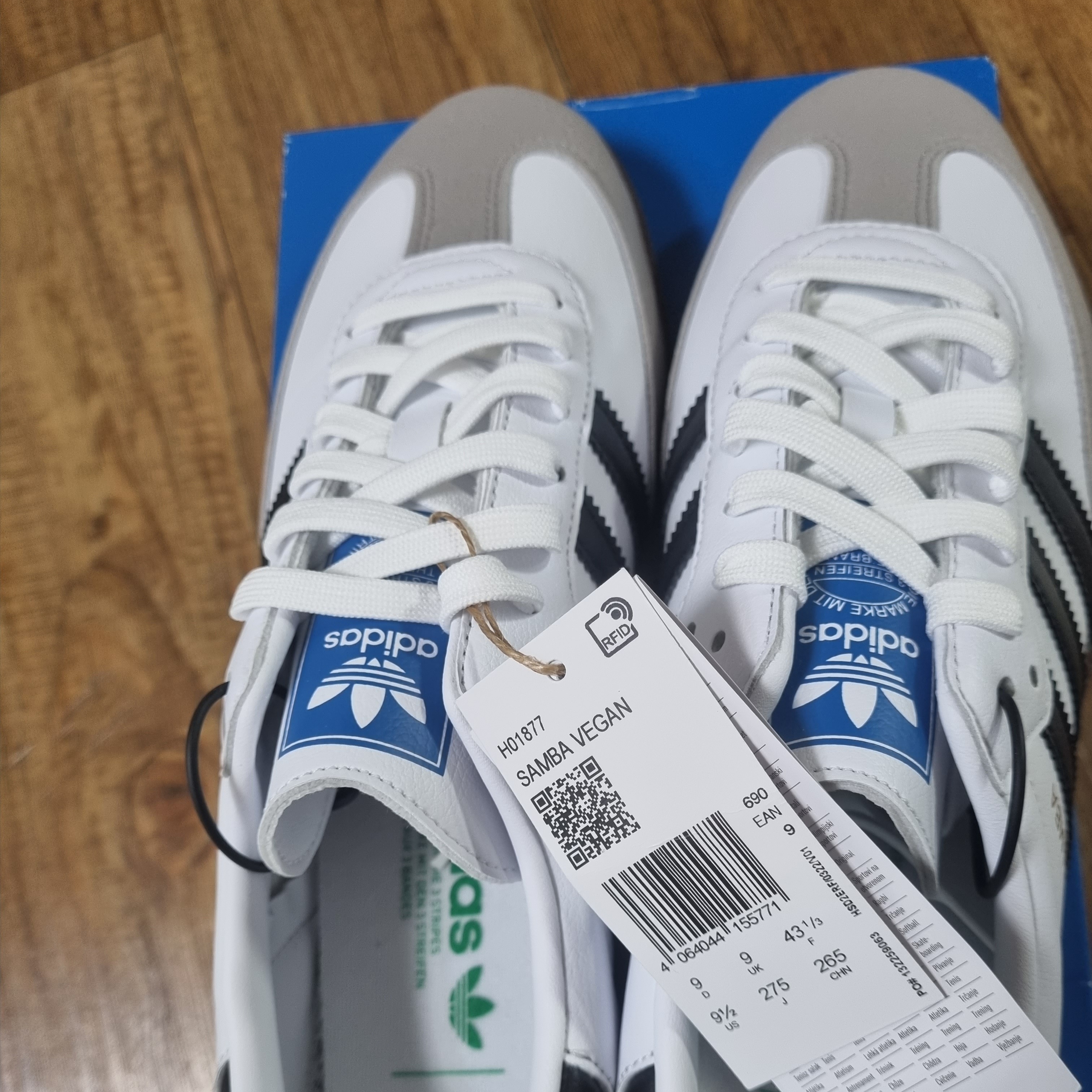 Adidas Samba Vegan White Black 착용 스타일 - 1