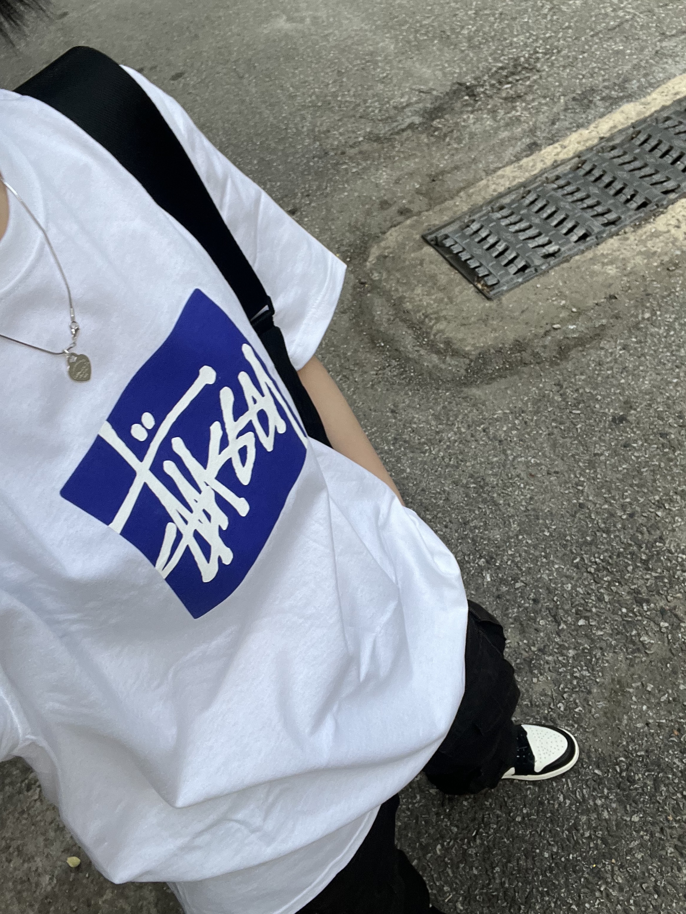 Undermycar Chiva Vintage Coating Multi Cargo Pants Mulch - 23SS, Stussy Stock Box T-Shirt White 착용 스타일 - 4